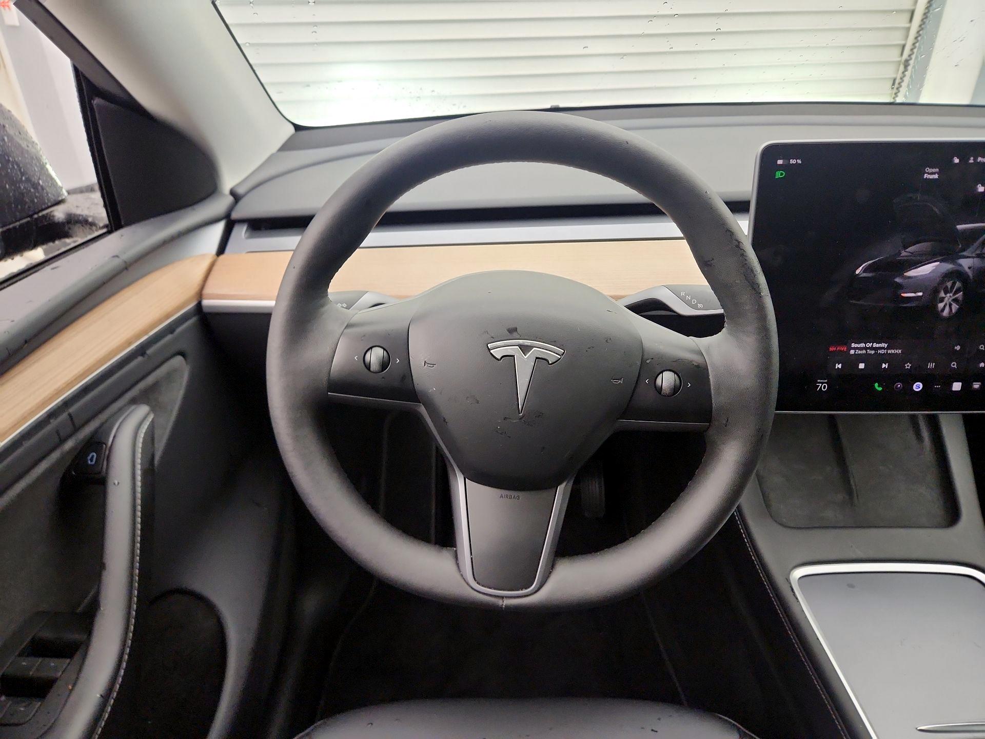 Thumbnail: 2023 Tesla Model Y - 10