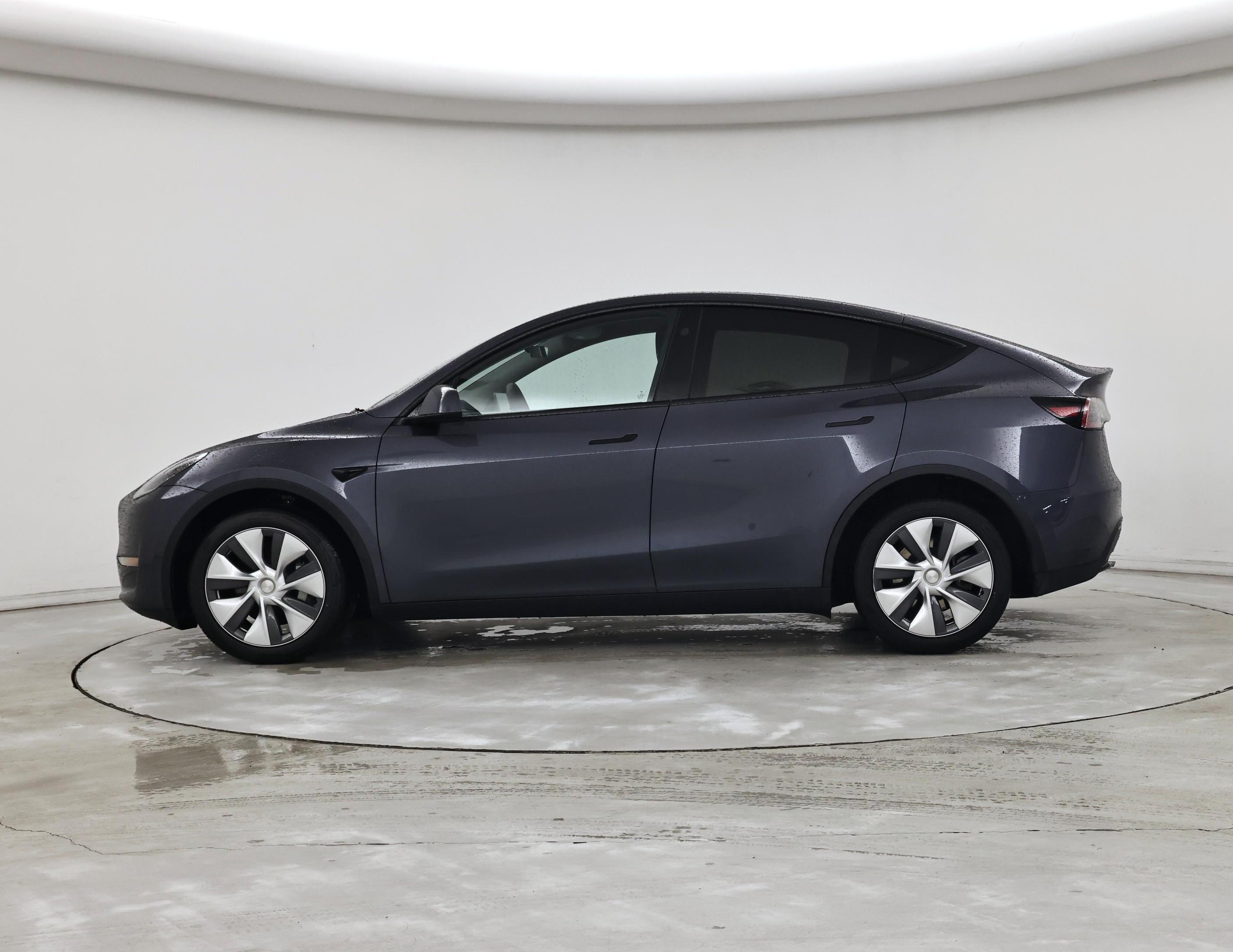 Thumbnail: 2023 Tesla Model Y - 3
