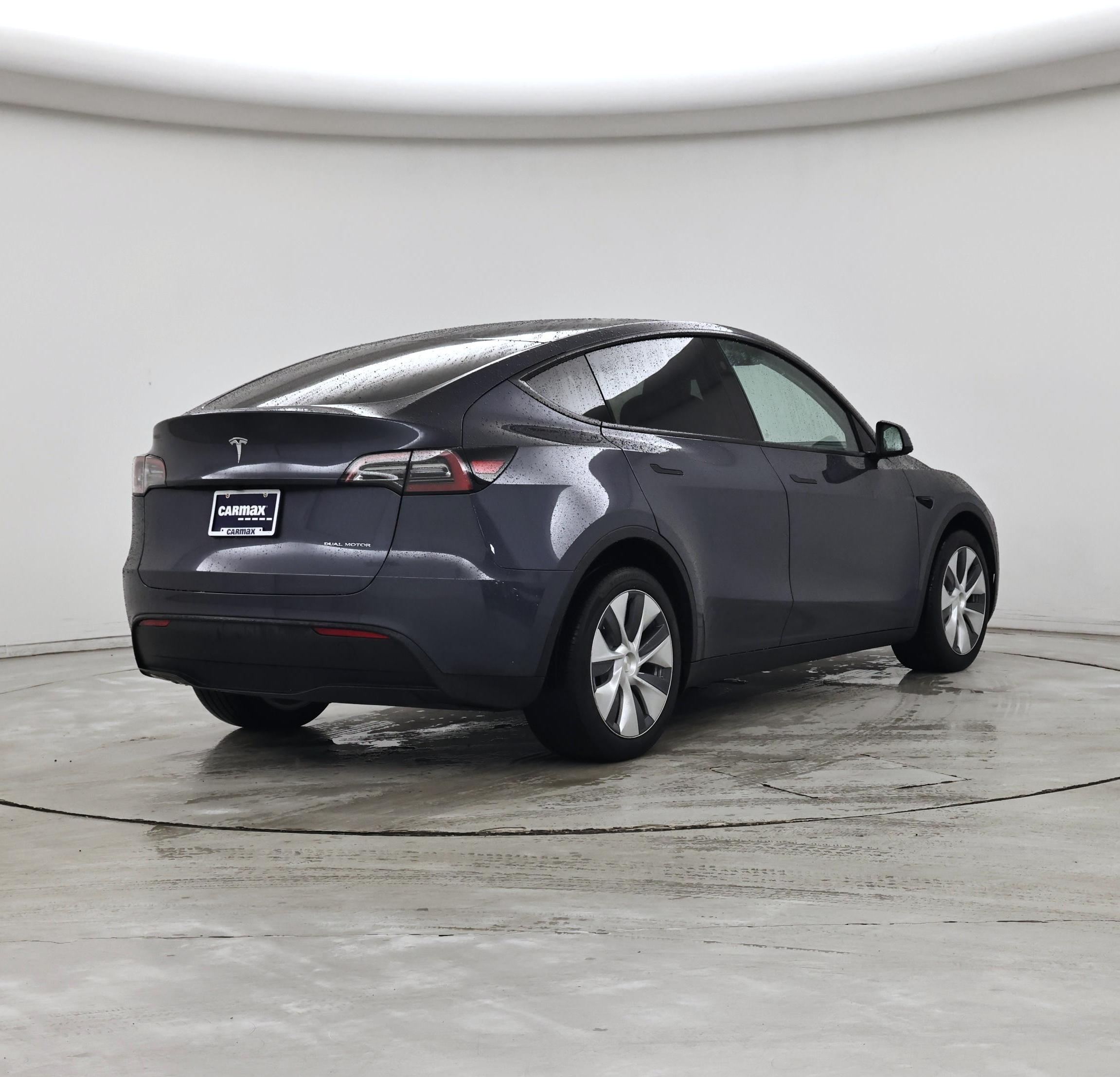 Thumbnail: 2023 Tesla Model Y - 8