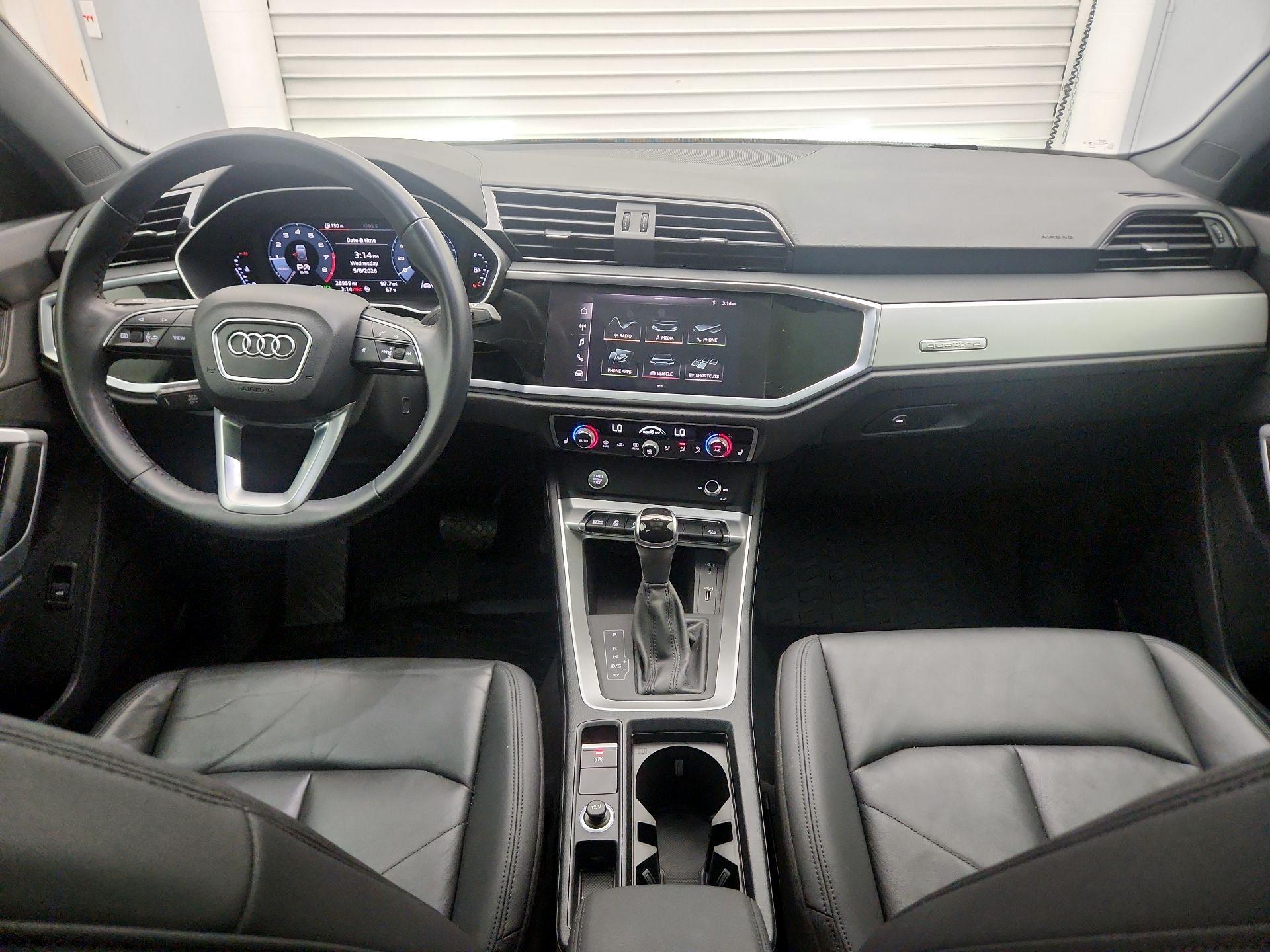 Thumbnail: 2020 Audi Q3 - 9