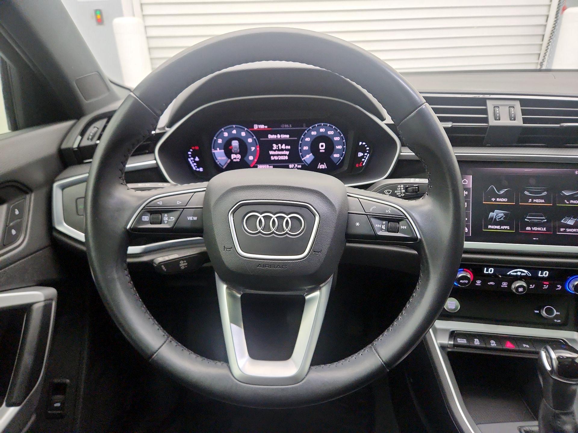 Thumbnail: 2020 Audi Q3 - 10