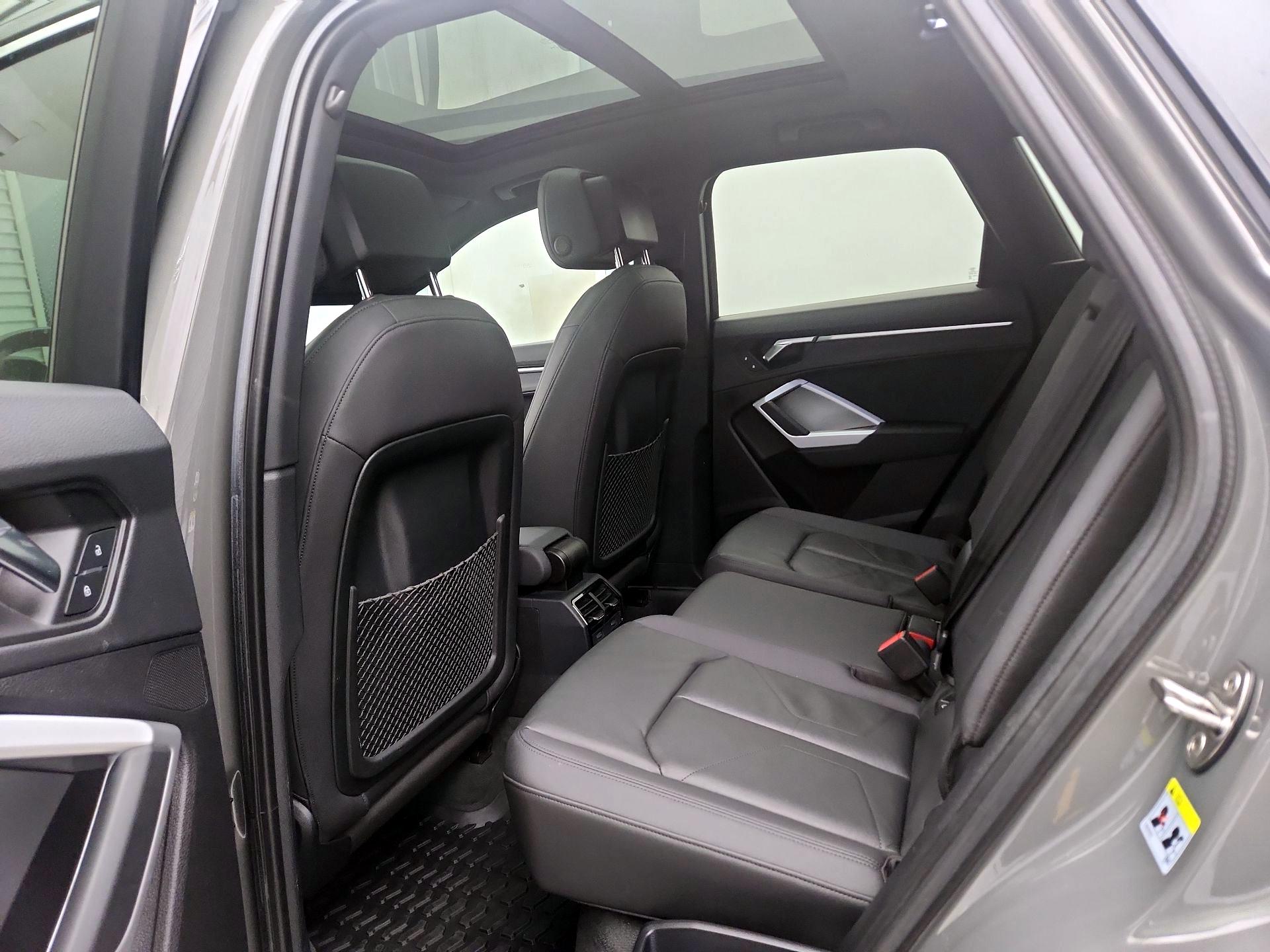 Thumbnail: 2020 Audi Q3 - 20