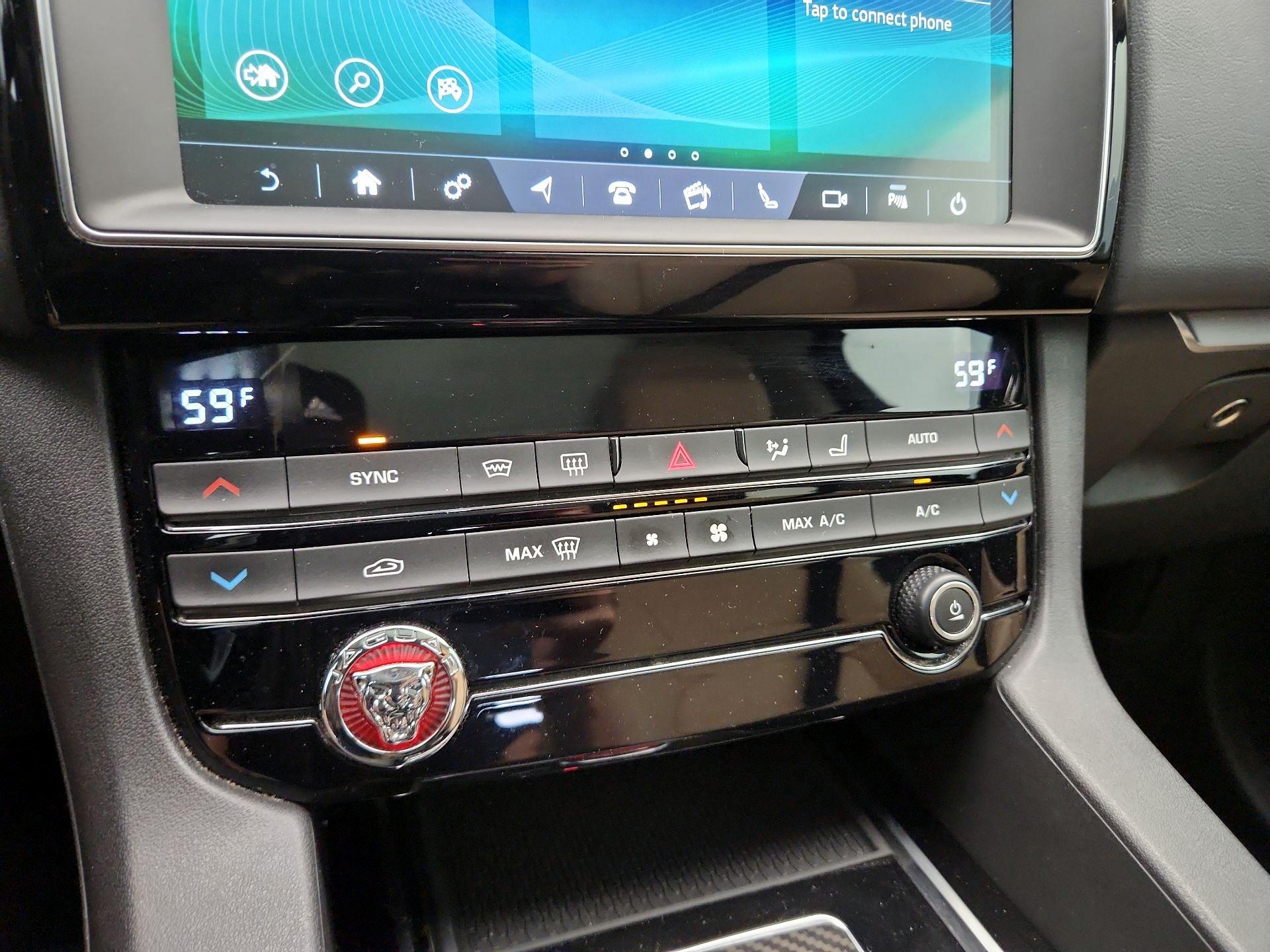 Thumbnail: 2020 Jaguar F-Pace - 16