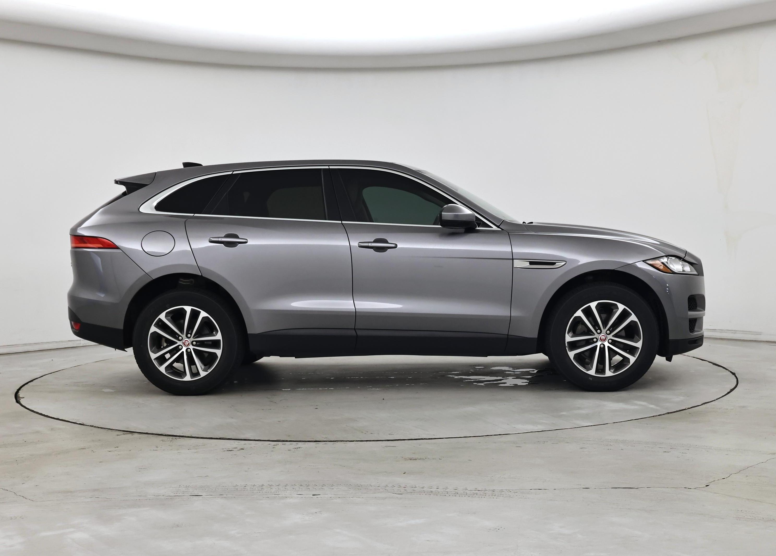 Thumbnail: 2020 Jaguar F-Pace - 7