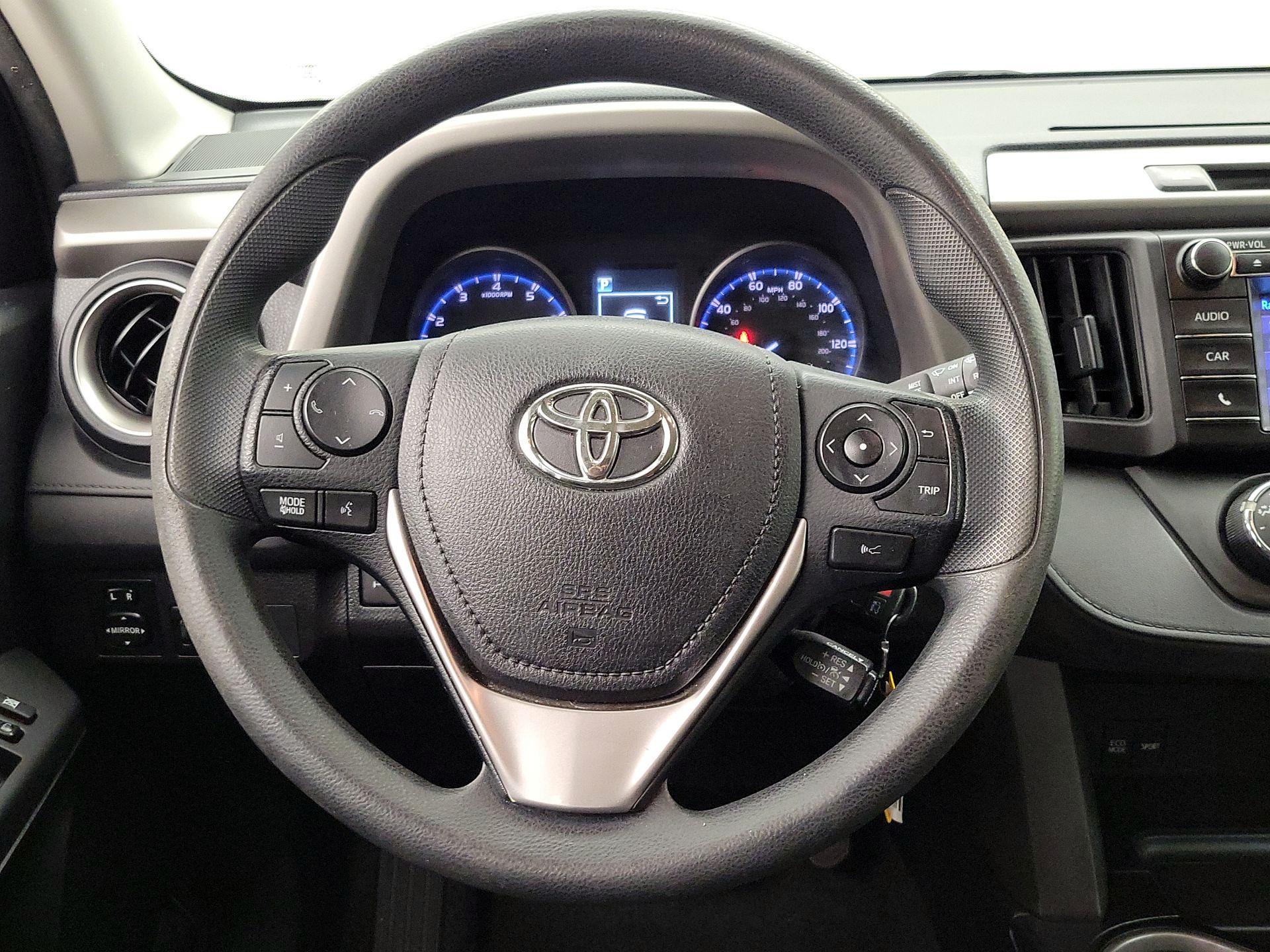 Thumbnail: 2017 Toyota RAV4 - 10