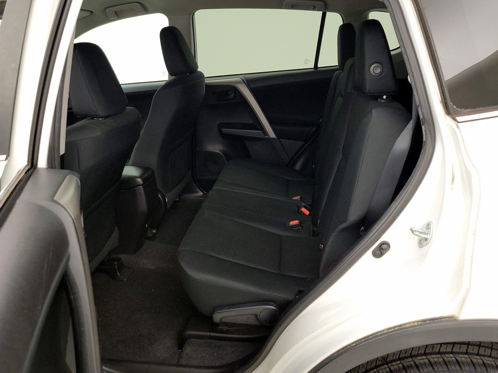 Thumbnail: 2017 Toyota RAV4 - 19