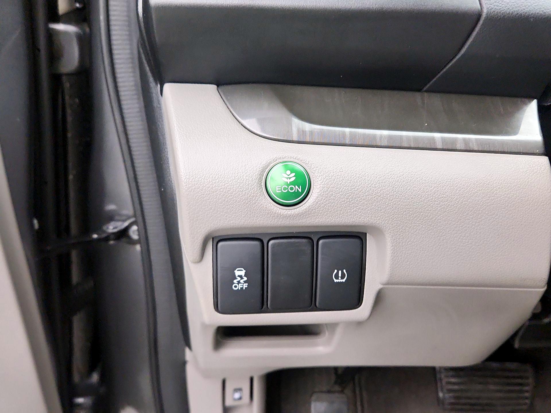 Thumbnail: 2014 Honda CR-V - 13