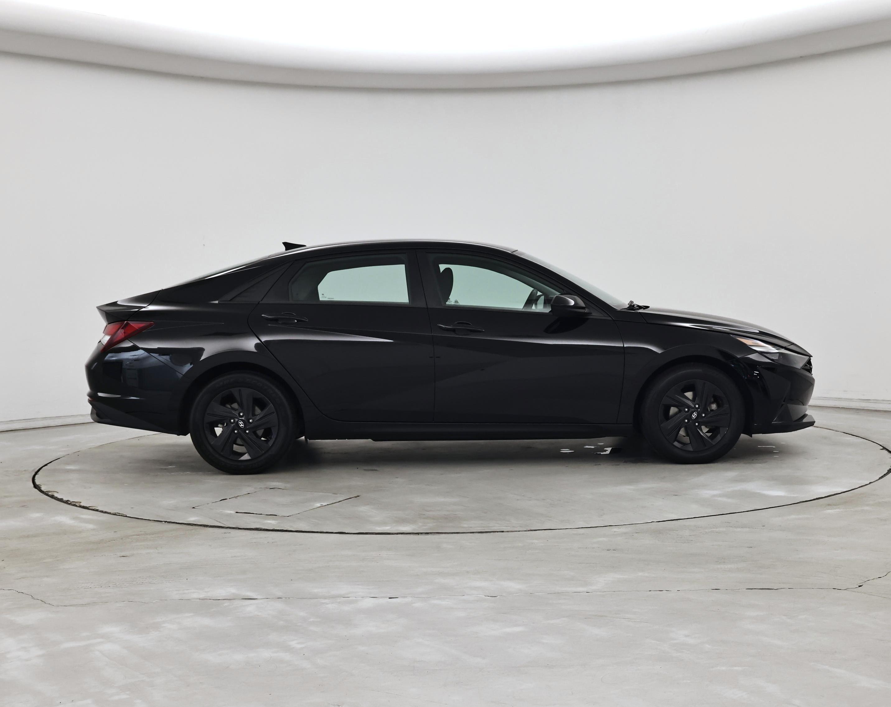 Thumbnail: 2023 Hyundai Elantra - 7