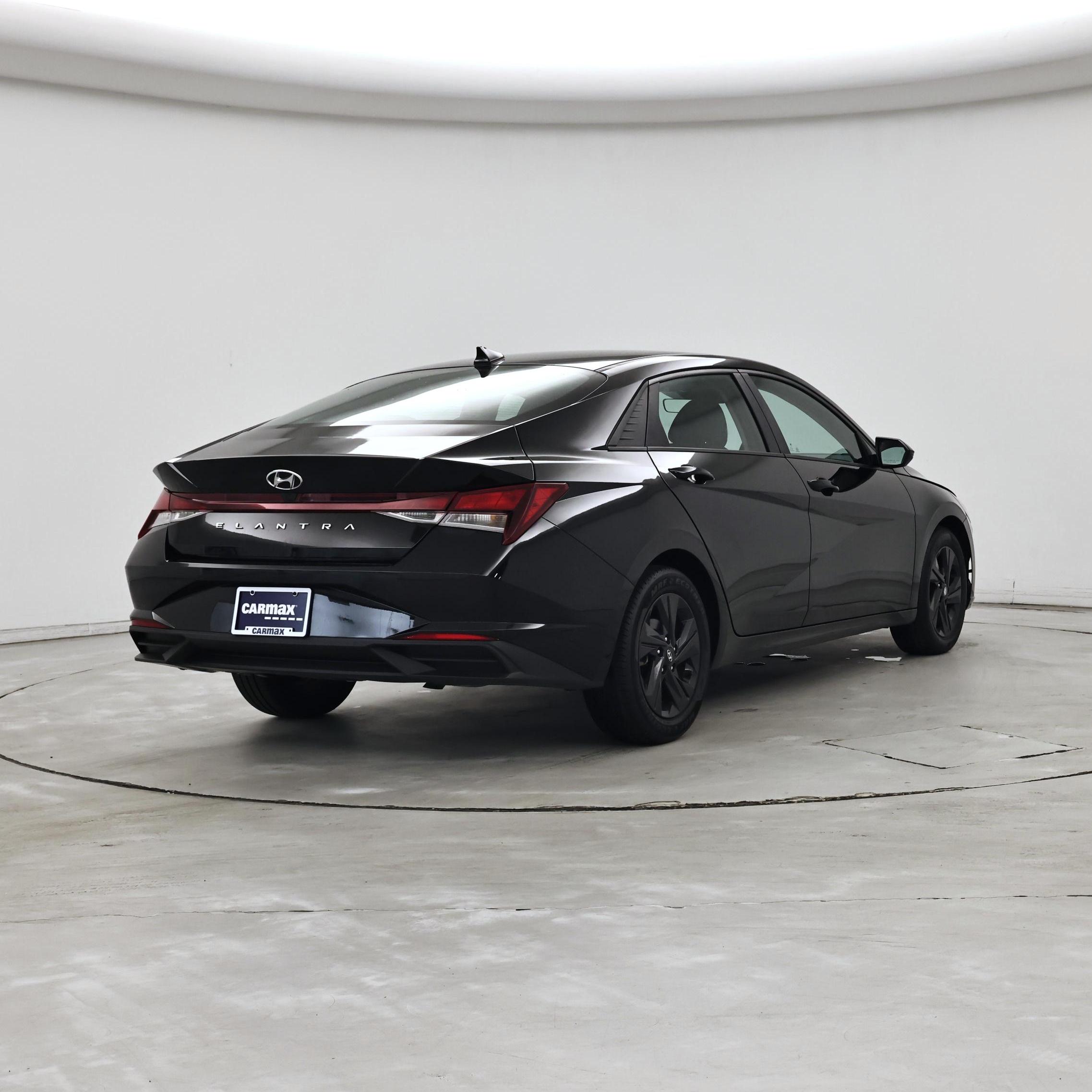 Thumbnail: 2023 Hyundai Elantra - 8