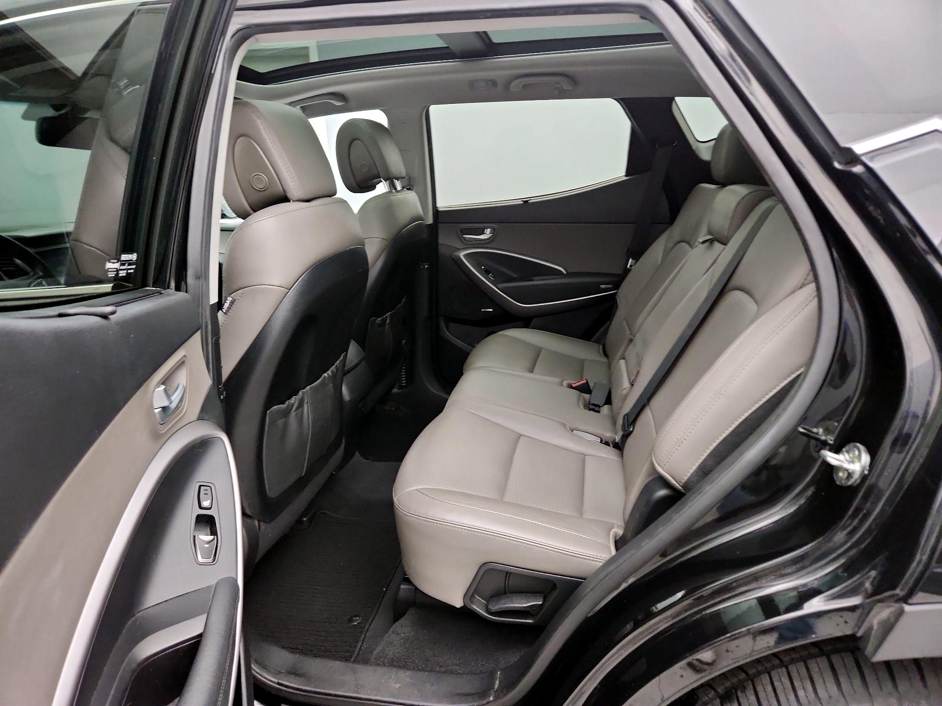 Thumbnail: 2016 Hyundai Santa Fe - 20