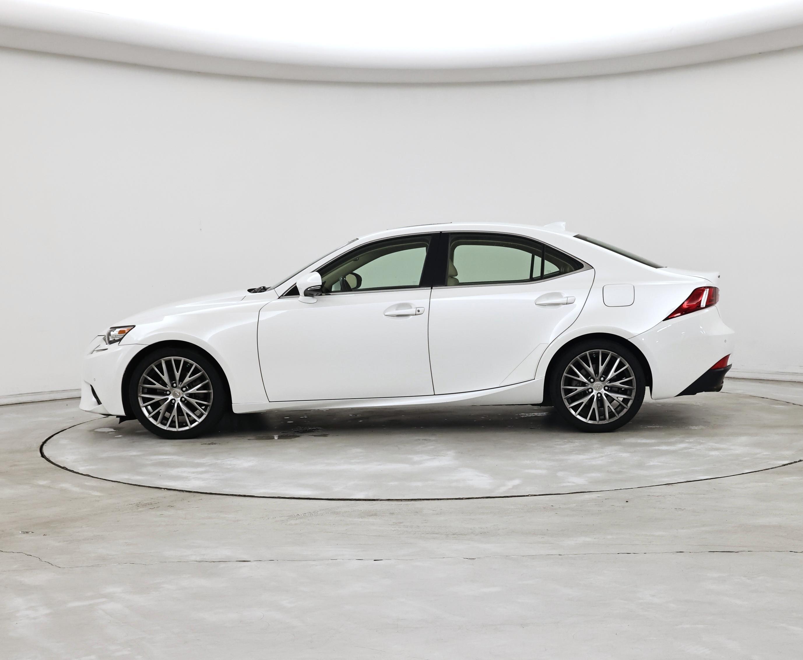 Thumbnail: 2015 Lexus IS - 3
