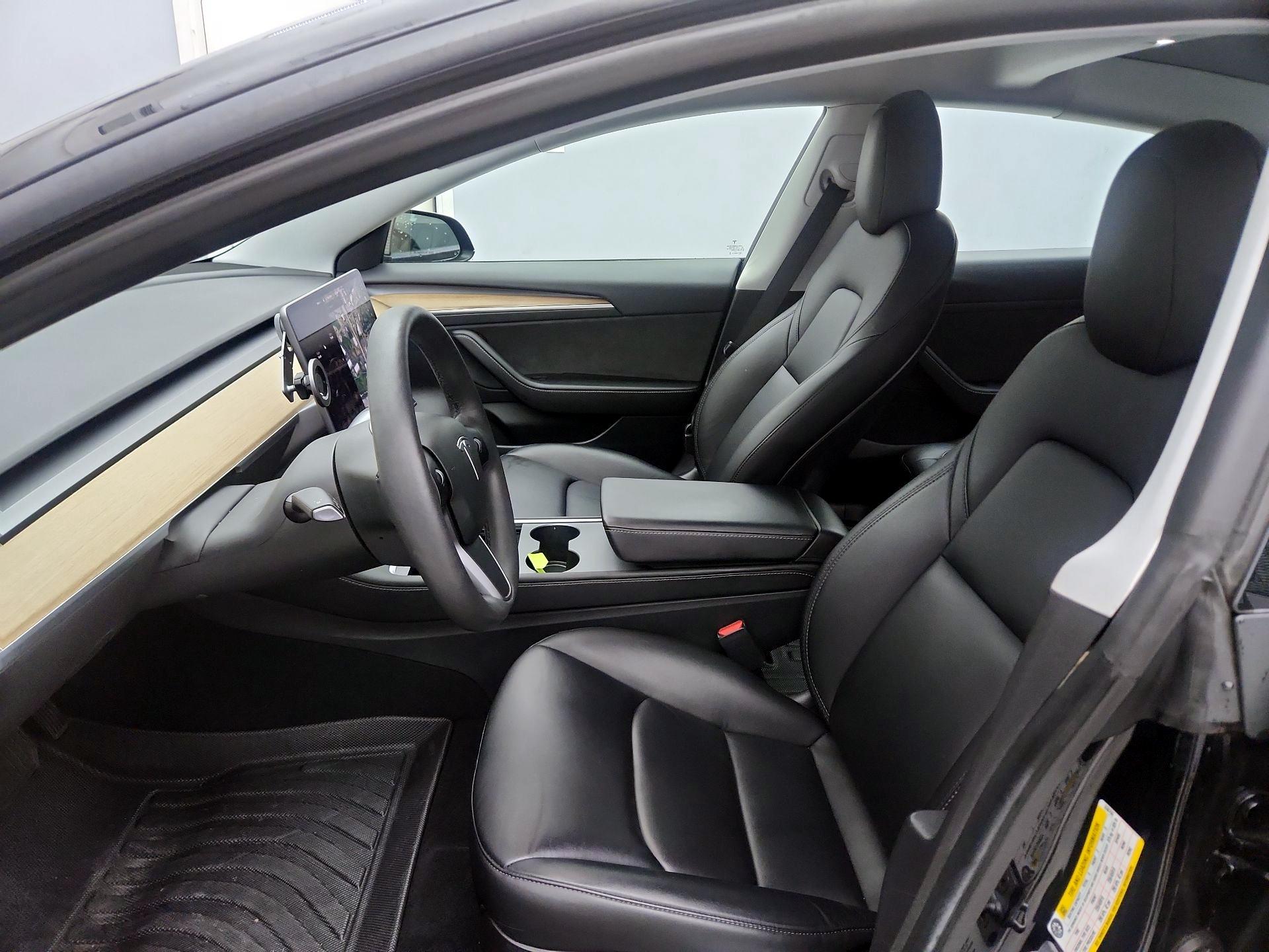 Thumbnail: 2021 Tesla Model 3 - 11