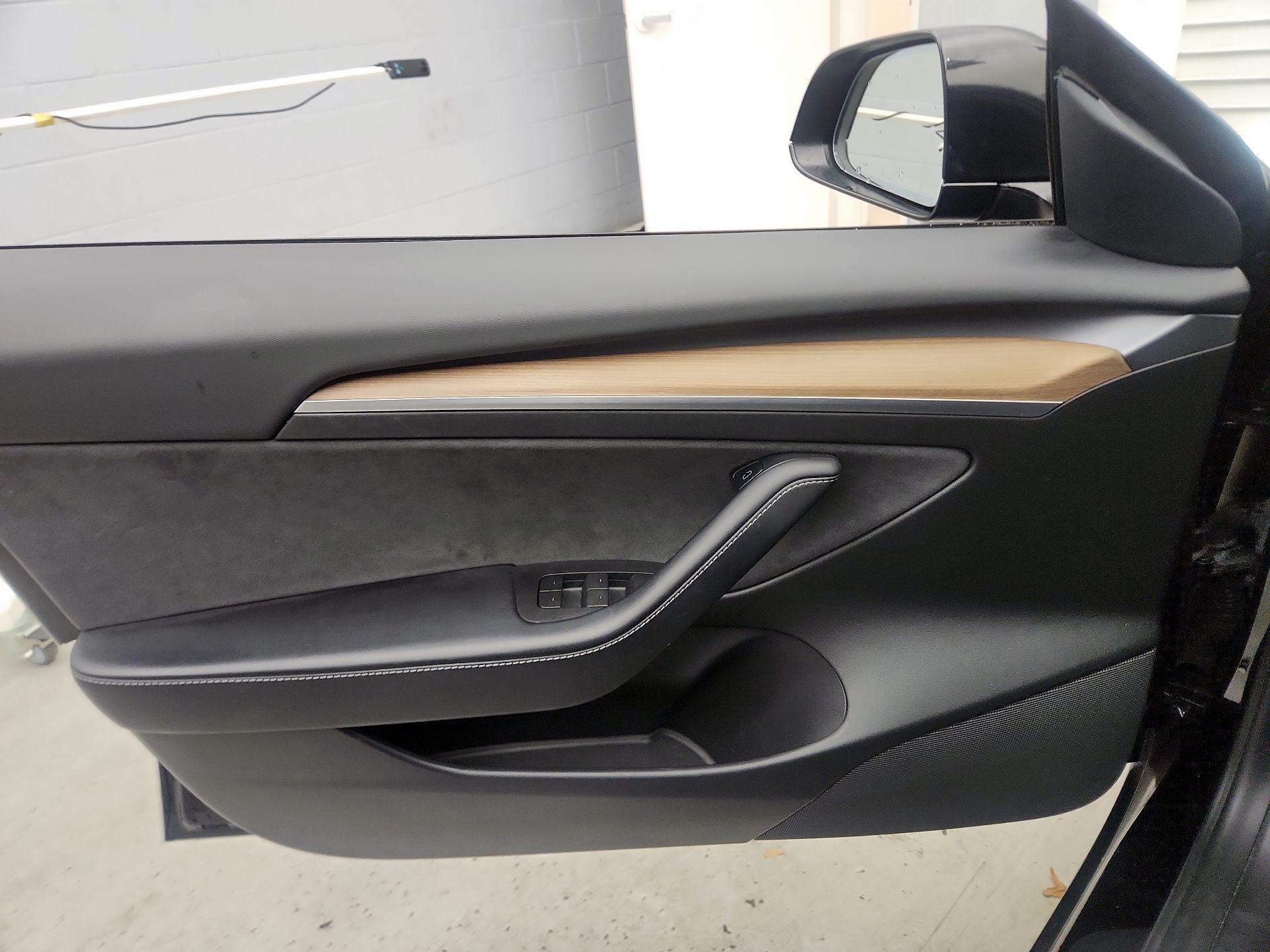 Thumbnail: 2021 Tesla Model 3 - 12