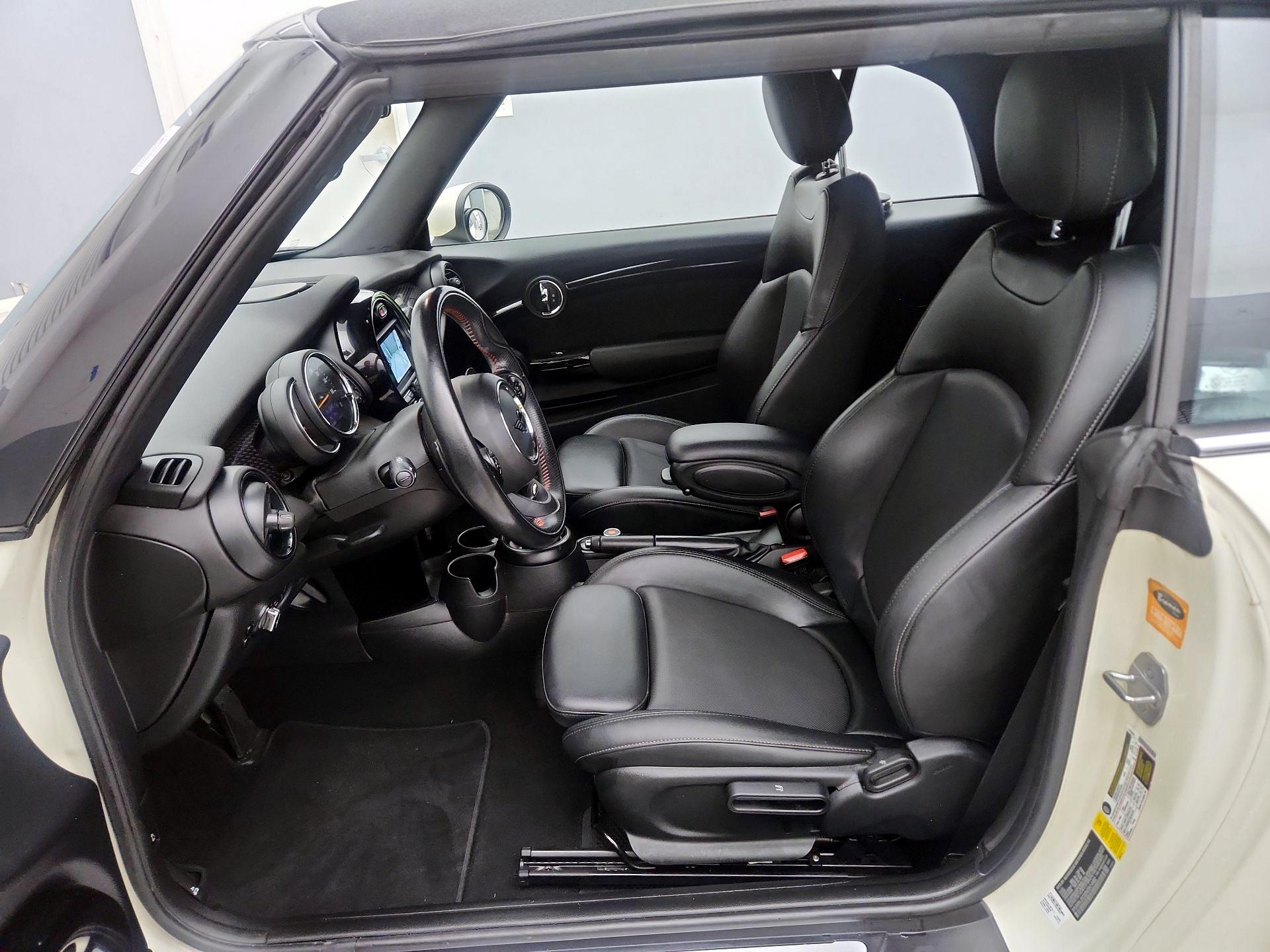 Thumbnail: 2021 MINI Cooper - 11