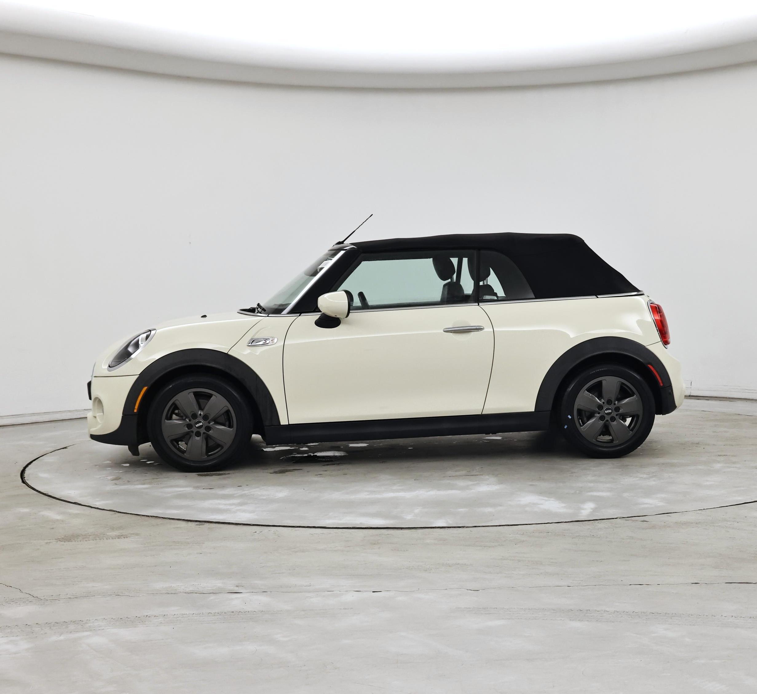 Thumbnail: 2021 MINI Cooper - 3
