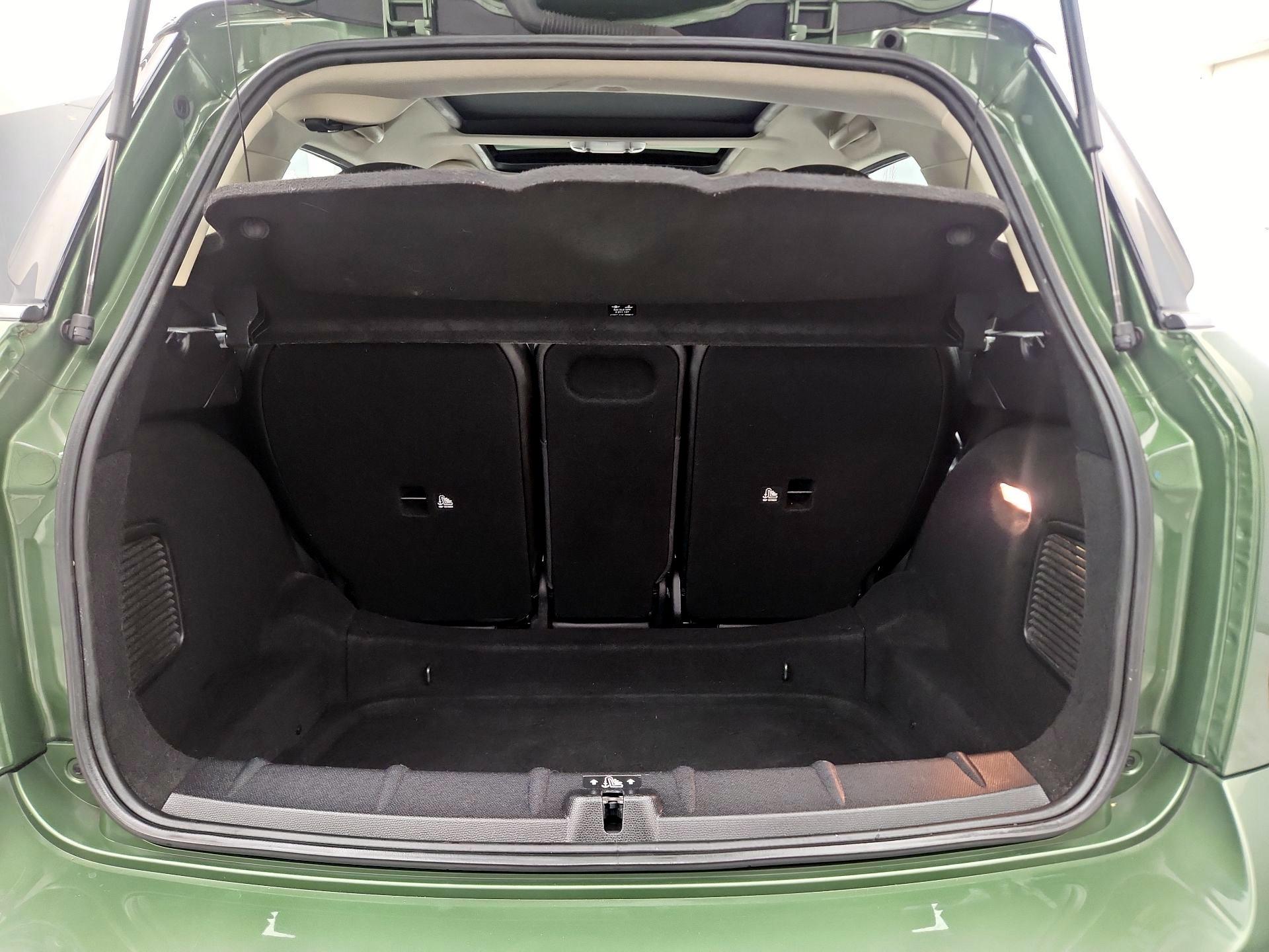 Thumbnail: 2016 MINI Cooper Countryman - 19