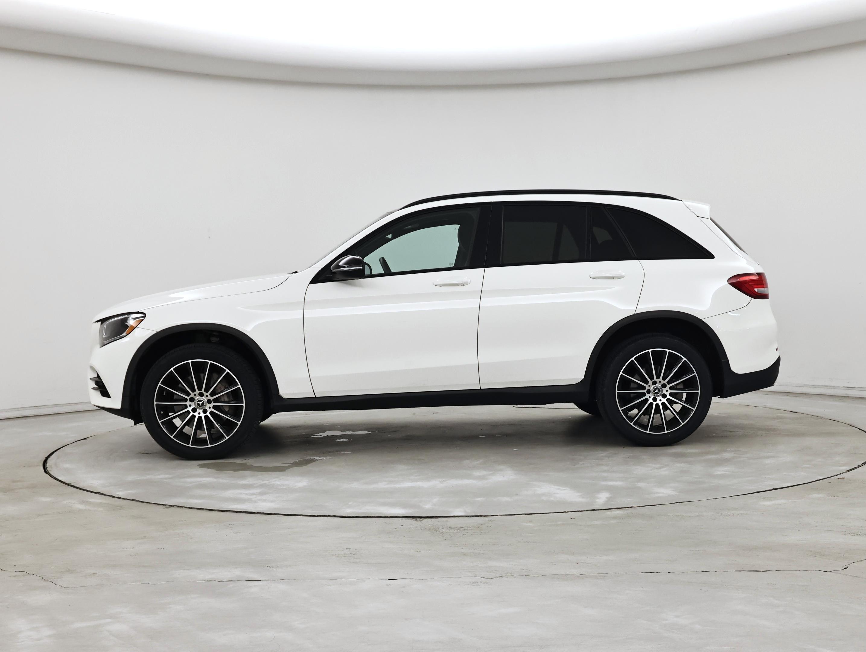 Thumbnail: 2019 Mercedes-Benz GLC - 3