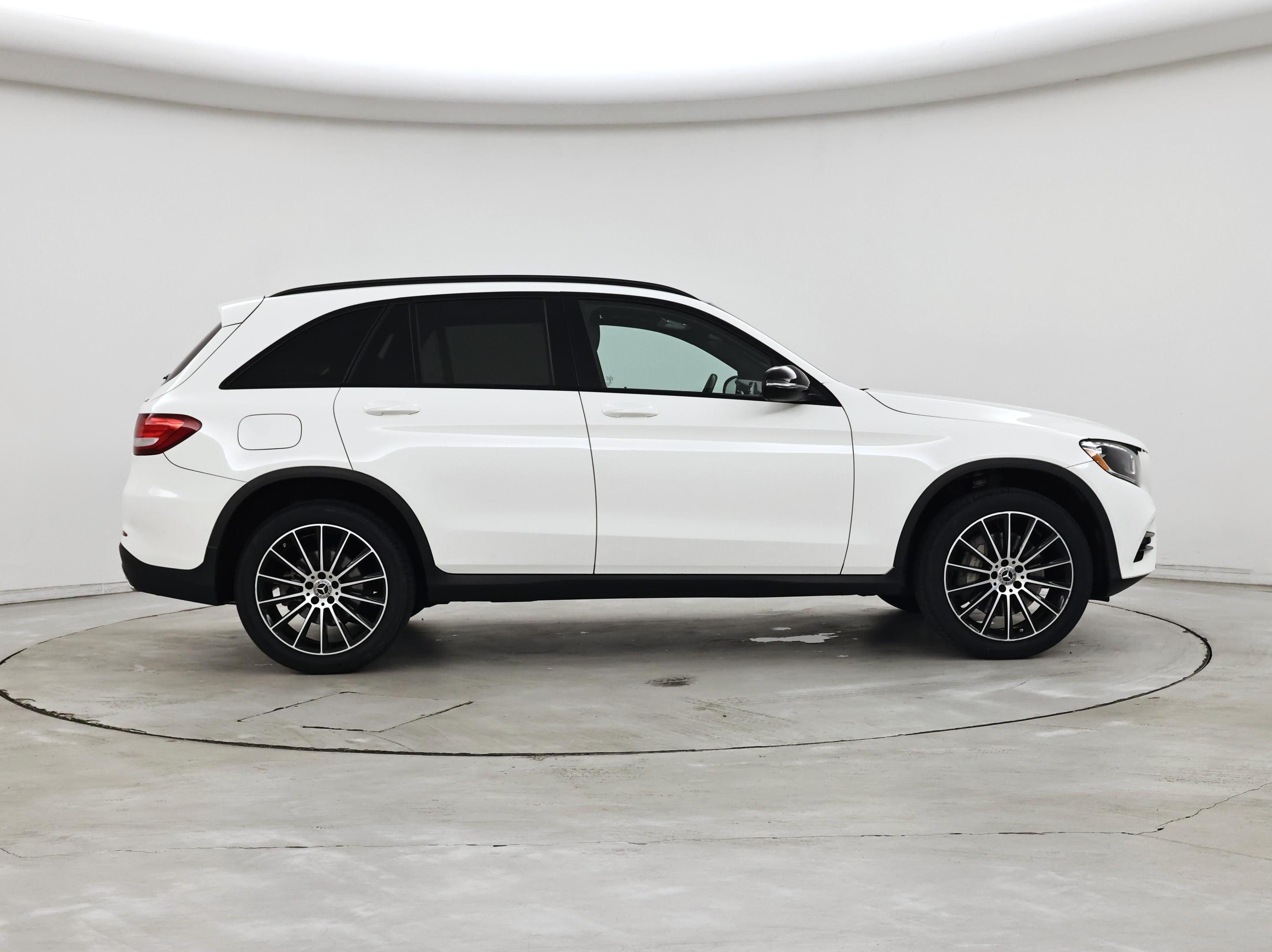 Thumbnail: 2019 Mercedes-Benz GLC - 7