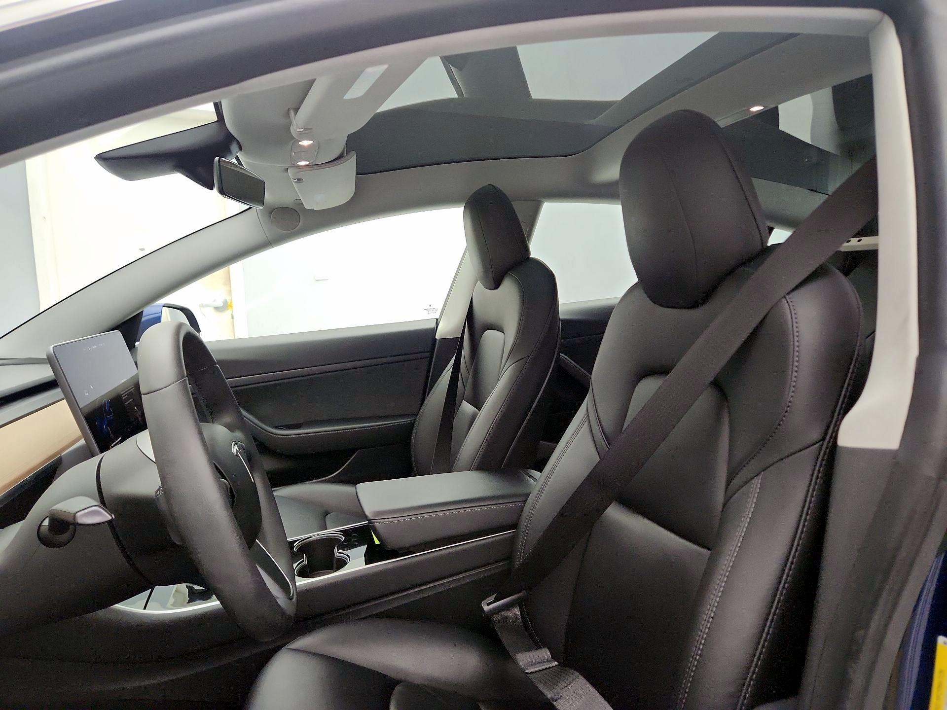 Thumbnail: 2020 Tesla Model 3 - 18