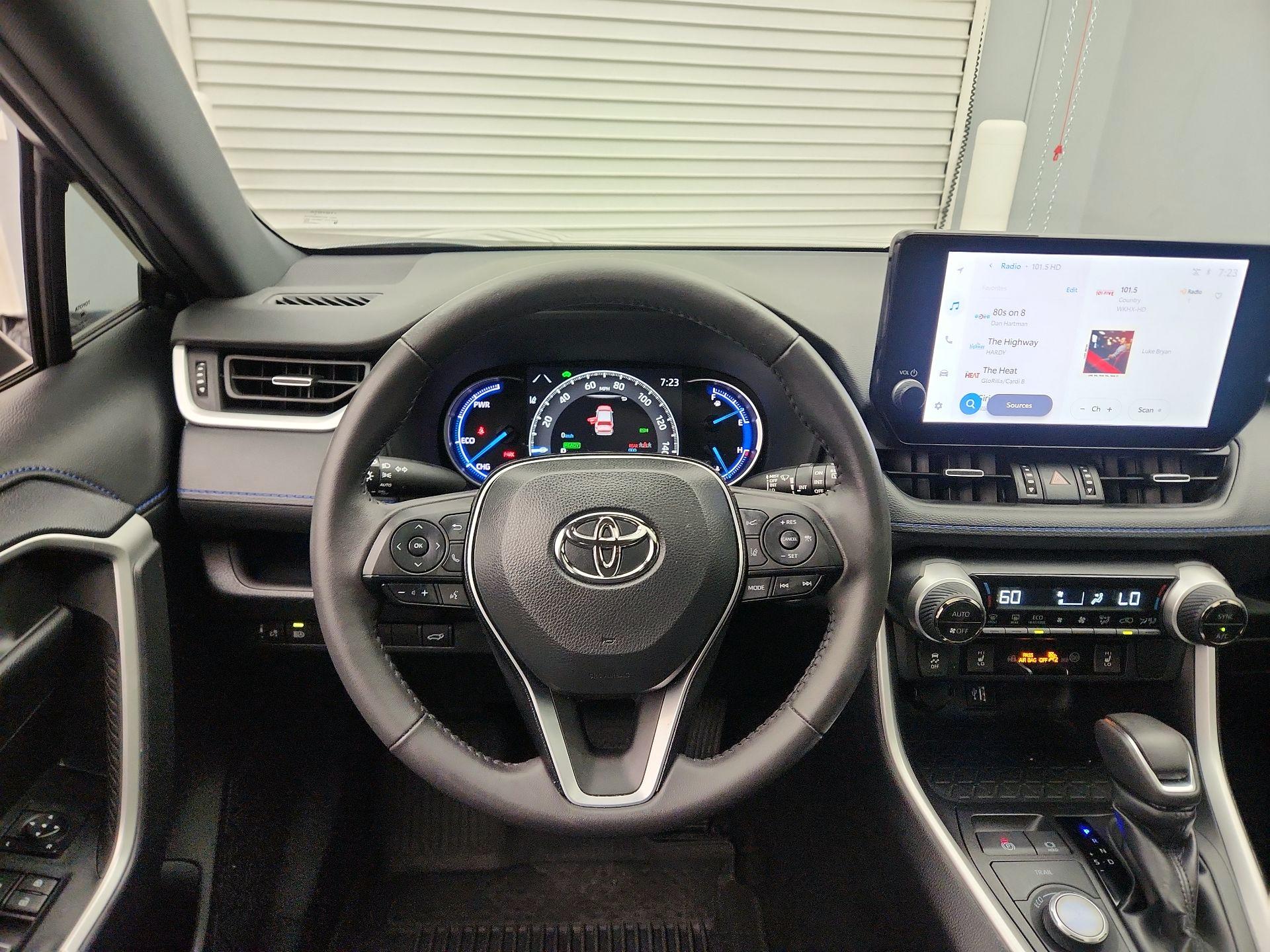 Thumbnail: 2024 Toyota RAV4 - 10