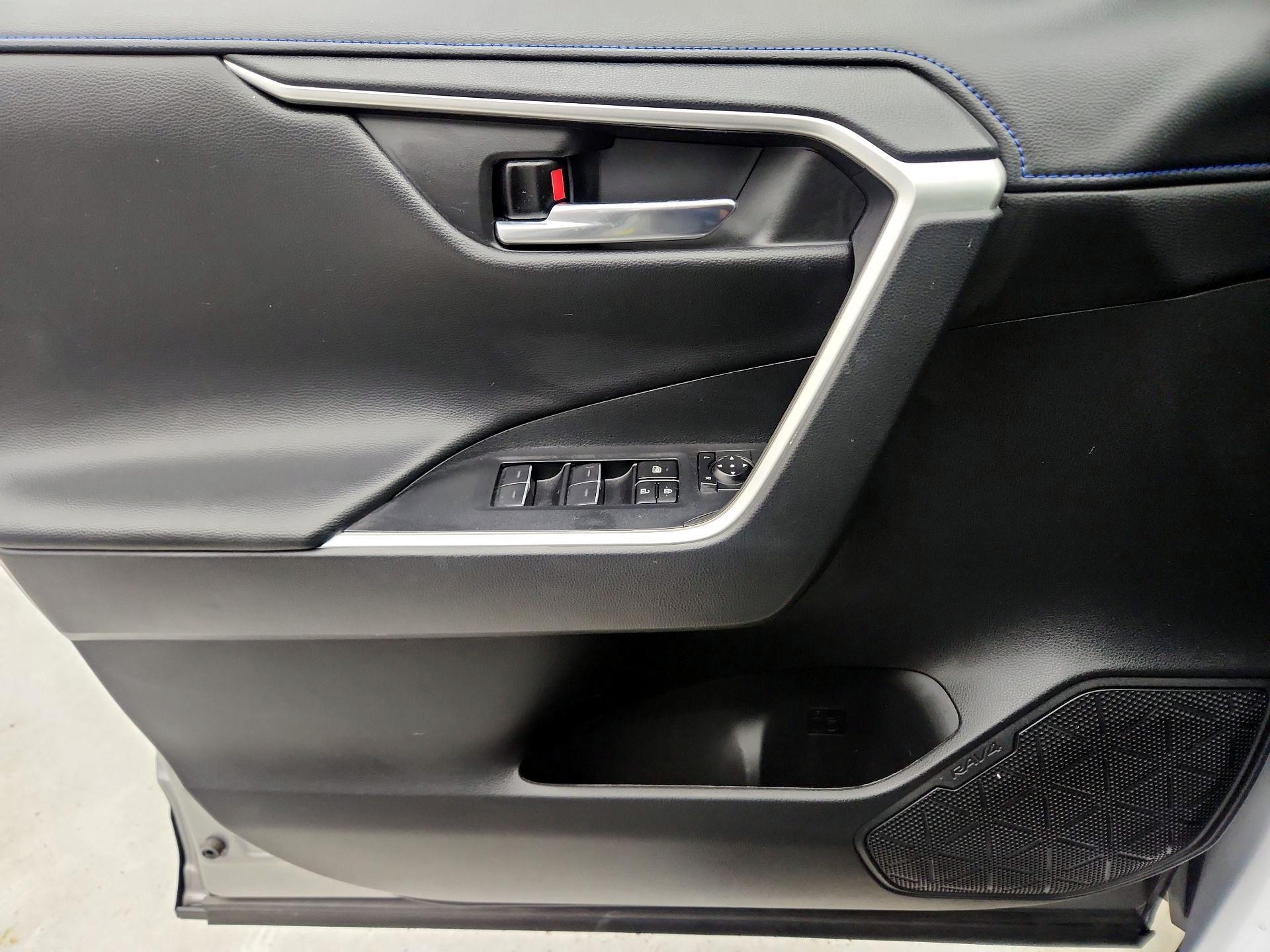 Thumbnail: 2024 Toyota RAV4 - 12