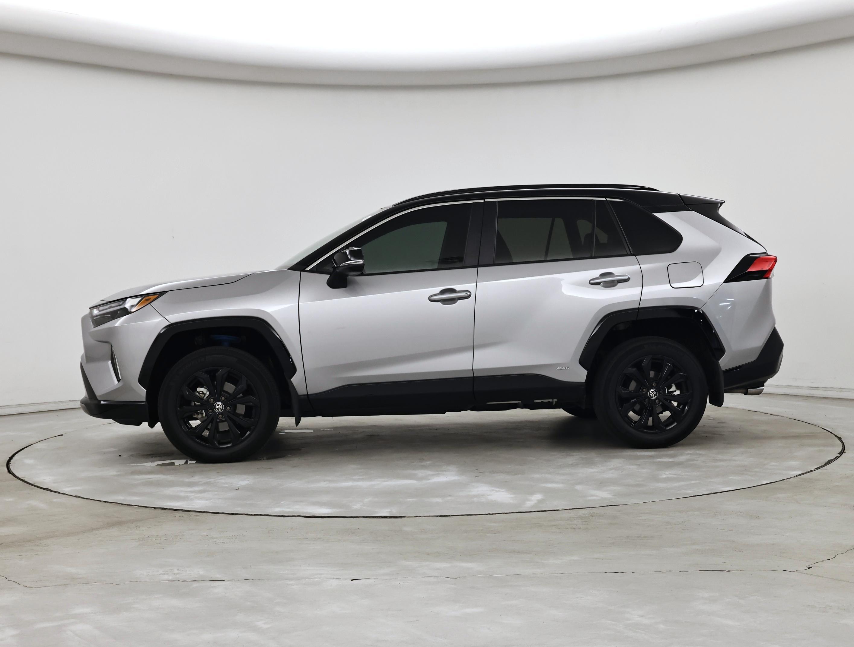 Thumbnail: 2024 Toyota RAV4 - 3