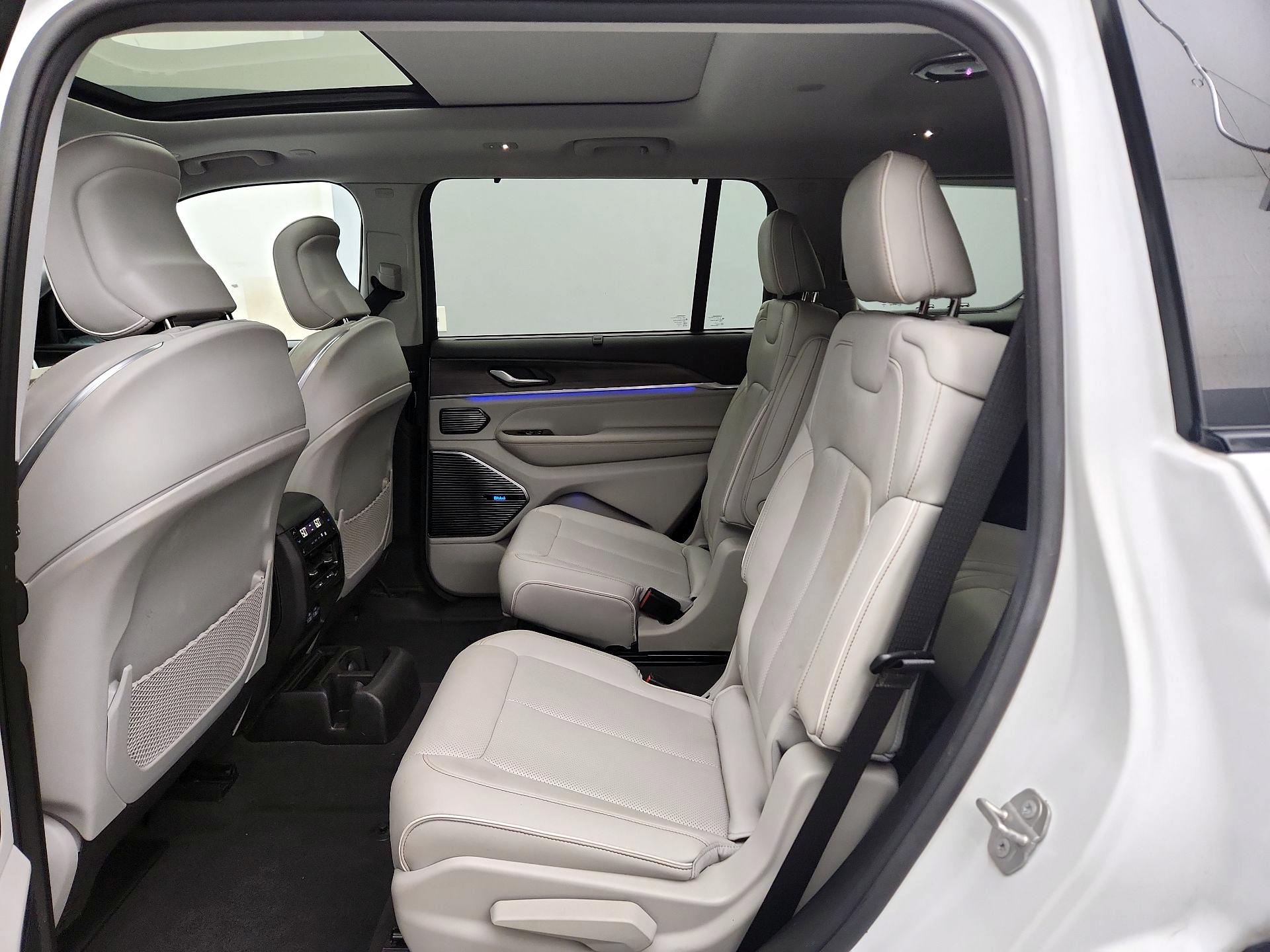 Thumbnail: 2021 Jeep Grand Cherokee L - 20