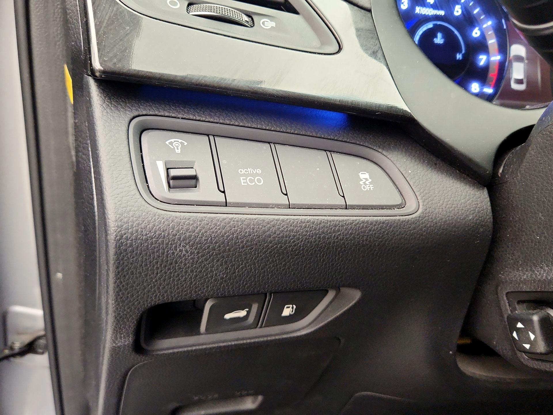 Thumbnail: 2014 Hyundai Azera - 13