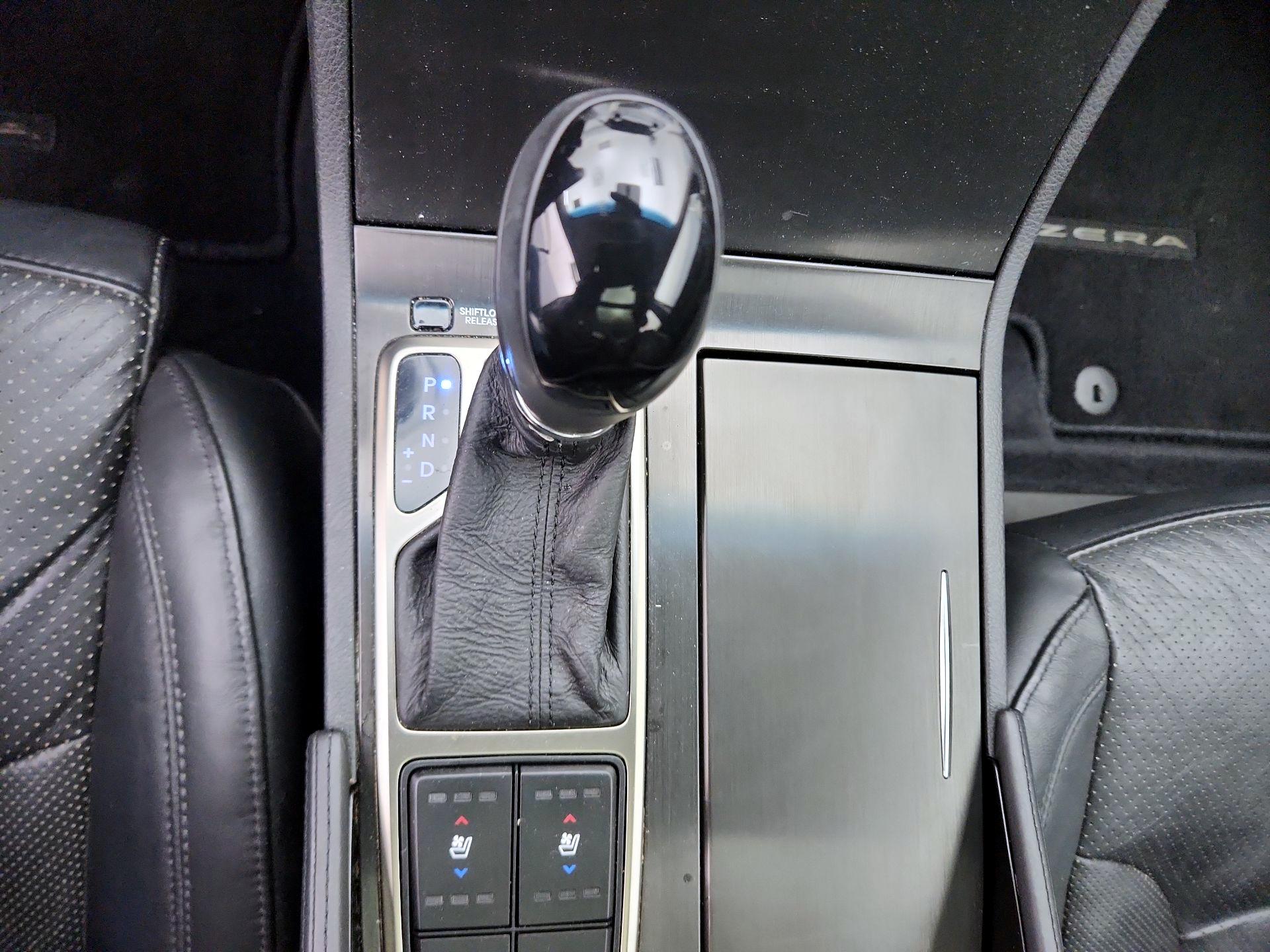 Thumbnail: 2014 Hyundai Azera - 18