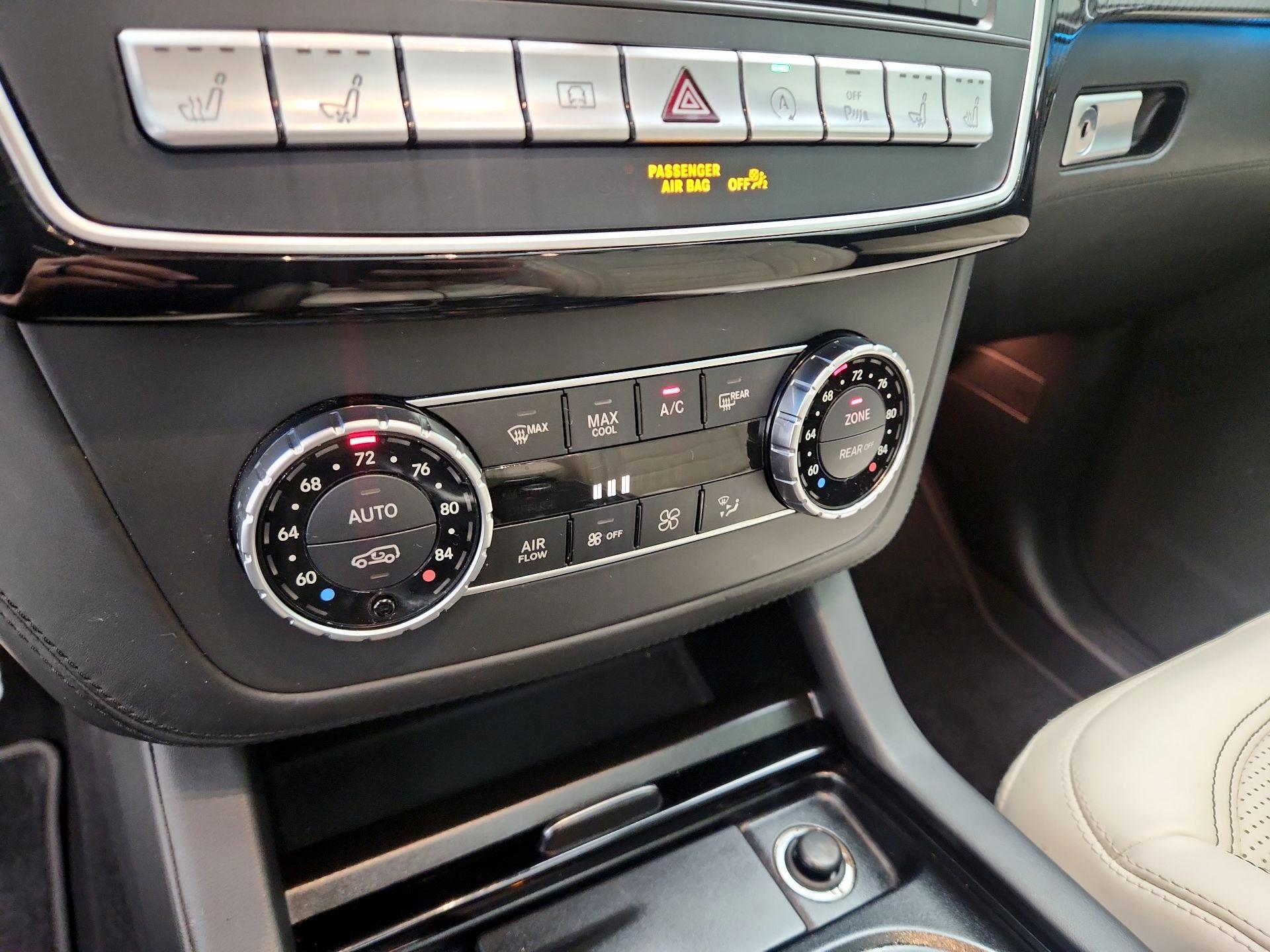 Thumbnail: 2019 Mercedes-Benz GL-Class - 17