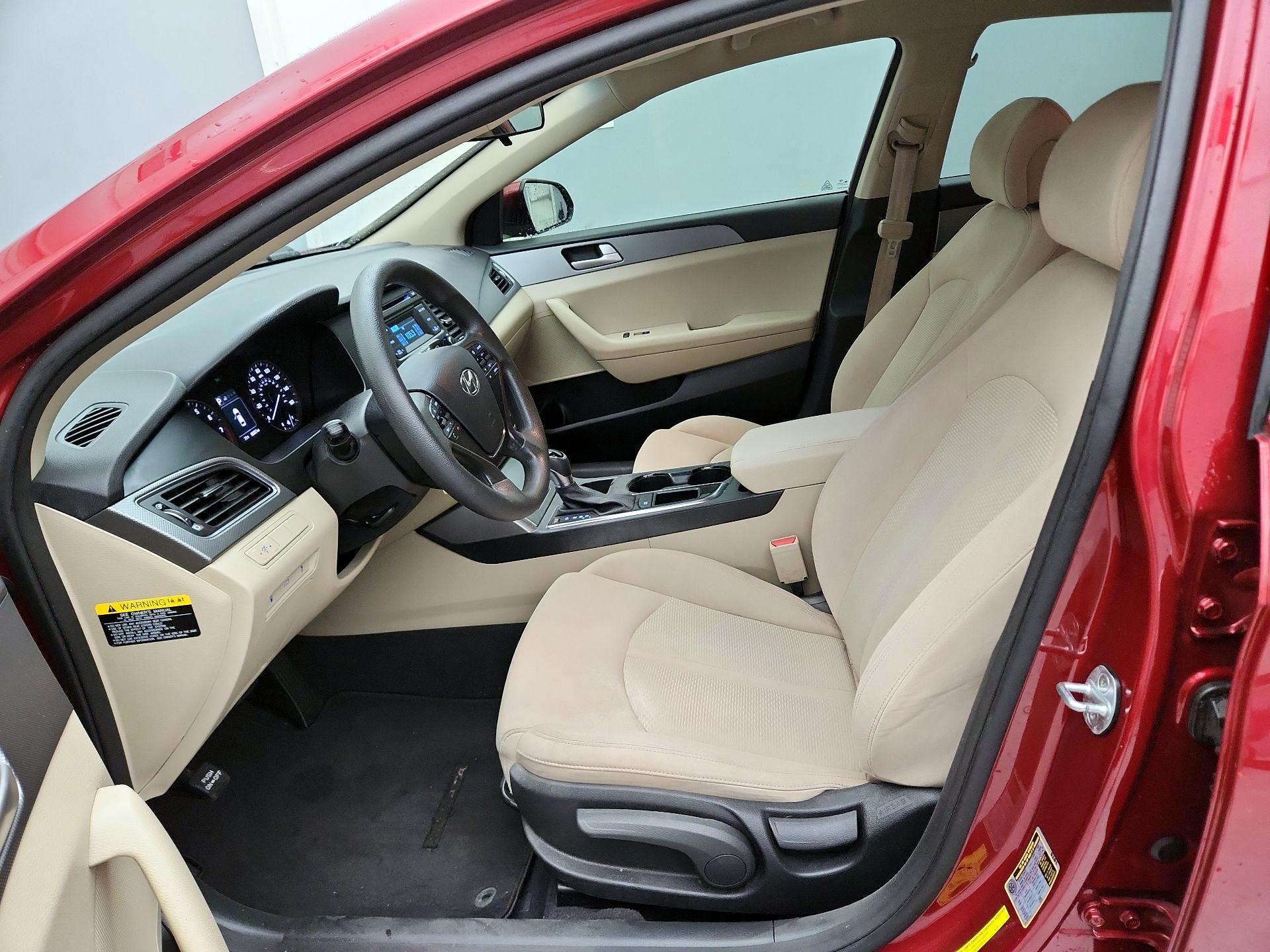 Thumbnail: 2015 Hyundai Sonata - 11