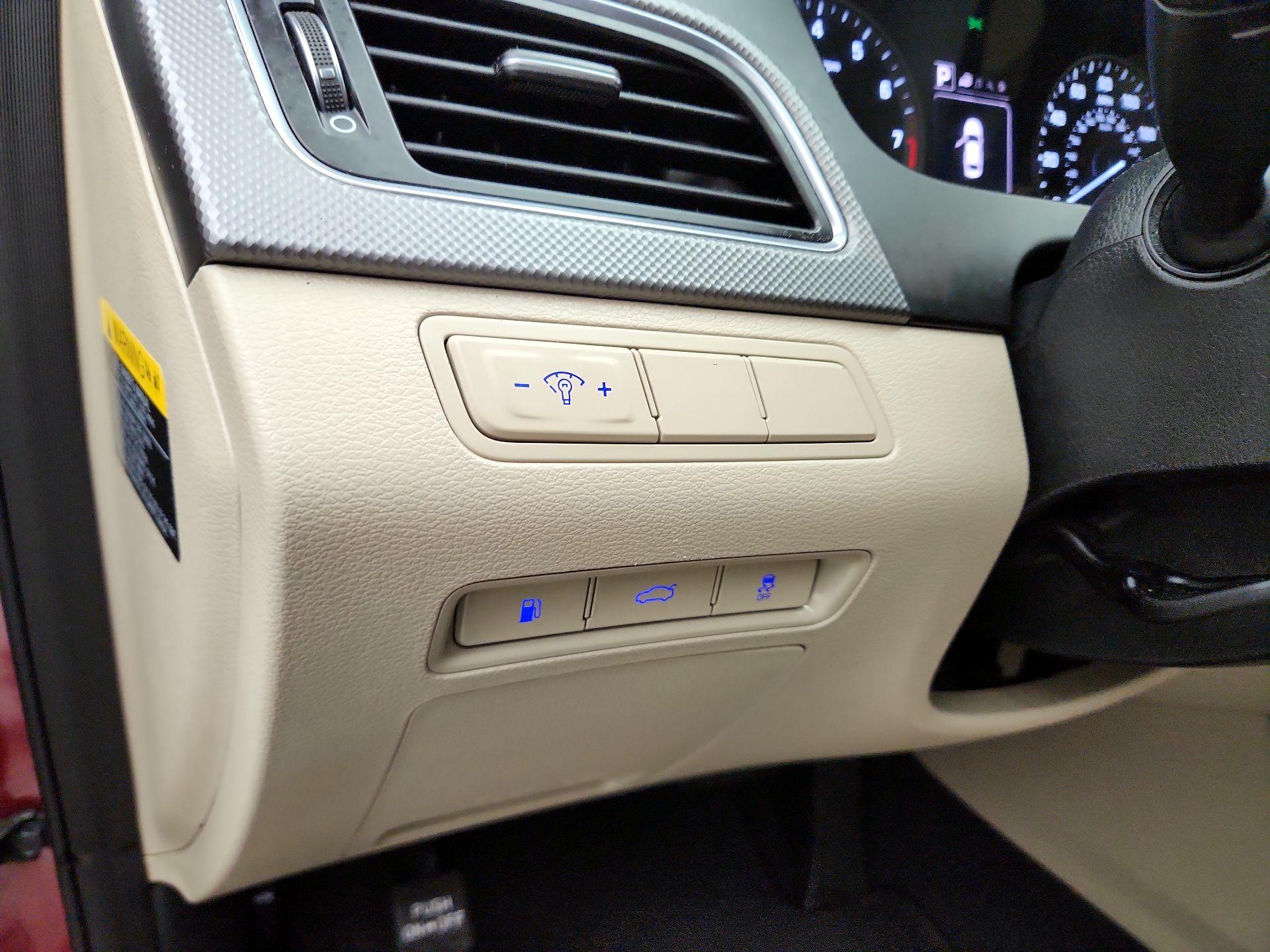 Thumbnail: 2015 Hyundai Sonata - 13