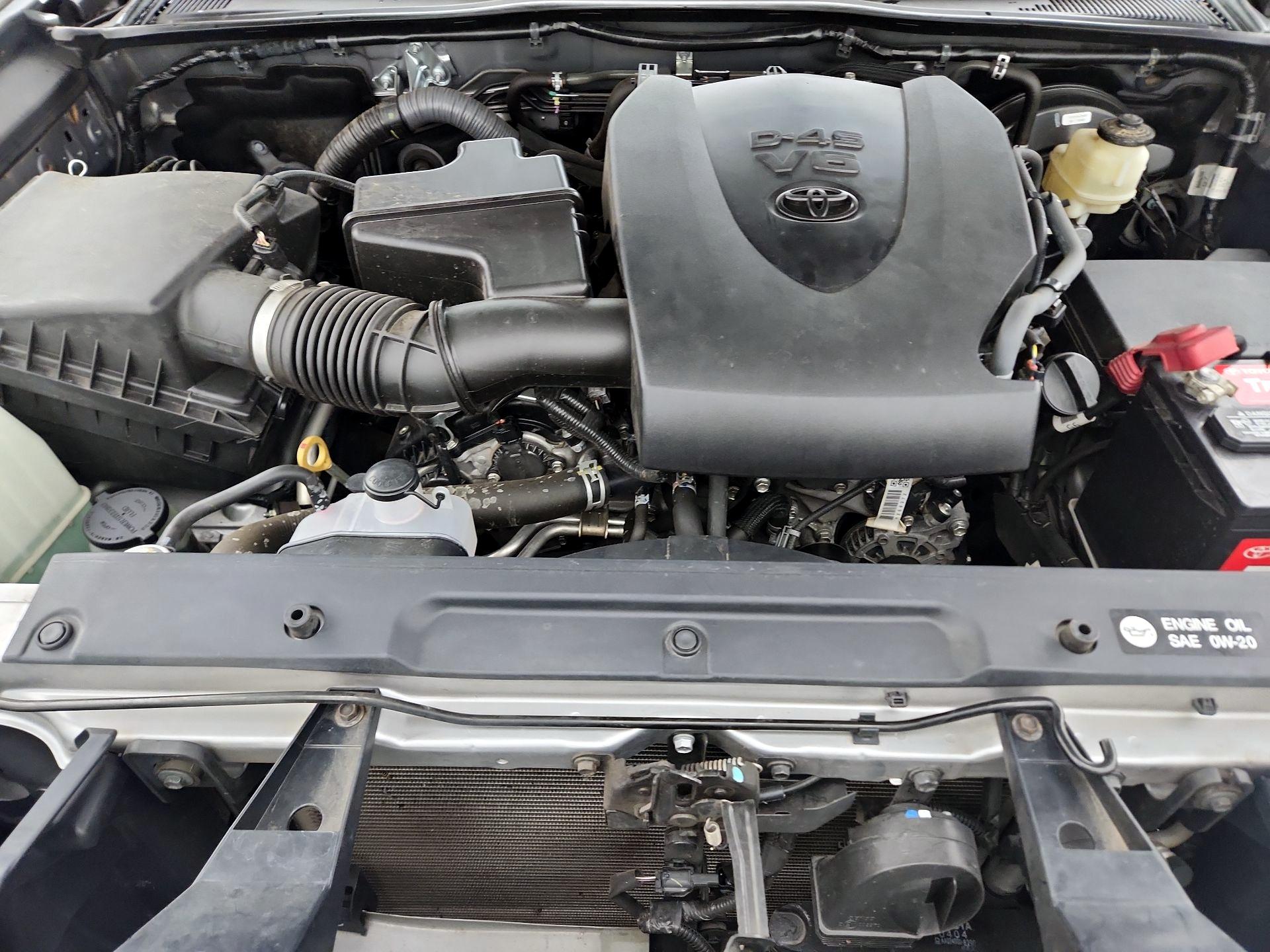 Thumbnail: 2016 Toyota Tacoma - 19