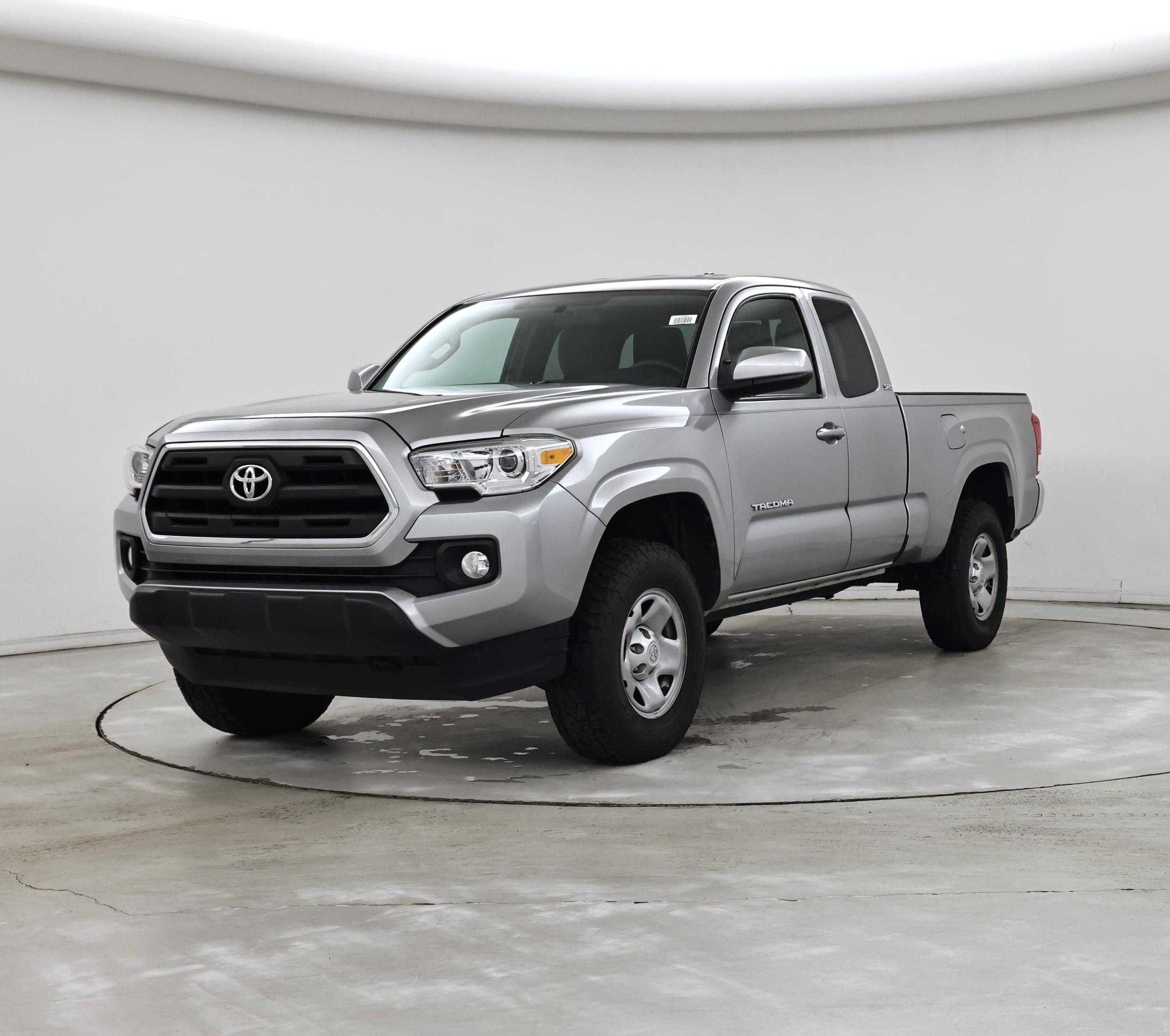 Thumbnail: 2016 Toyota Tacoma - 4