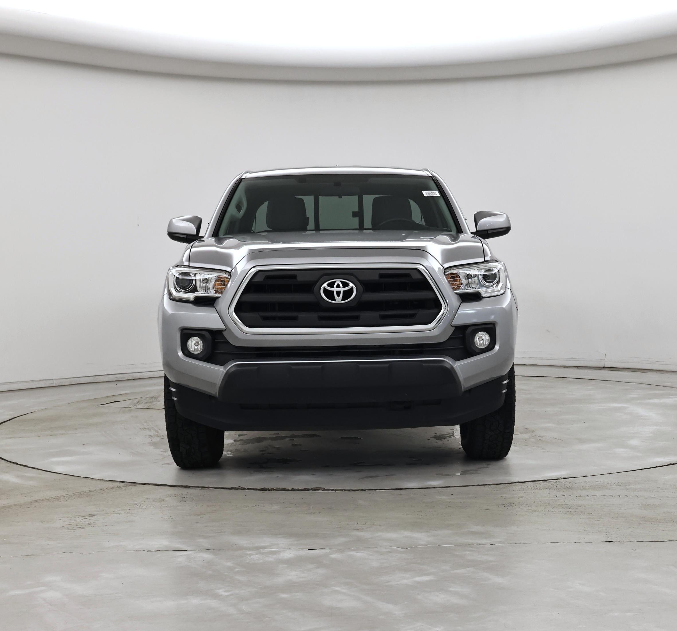 Thumbnail: 2016 Toyota Tacoma - 5