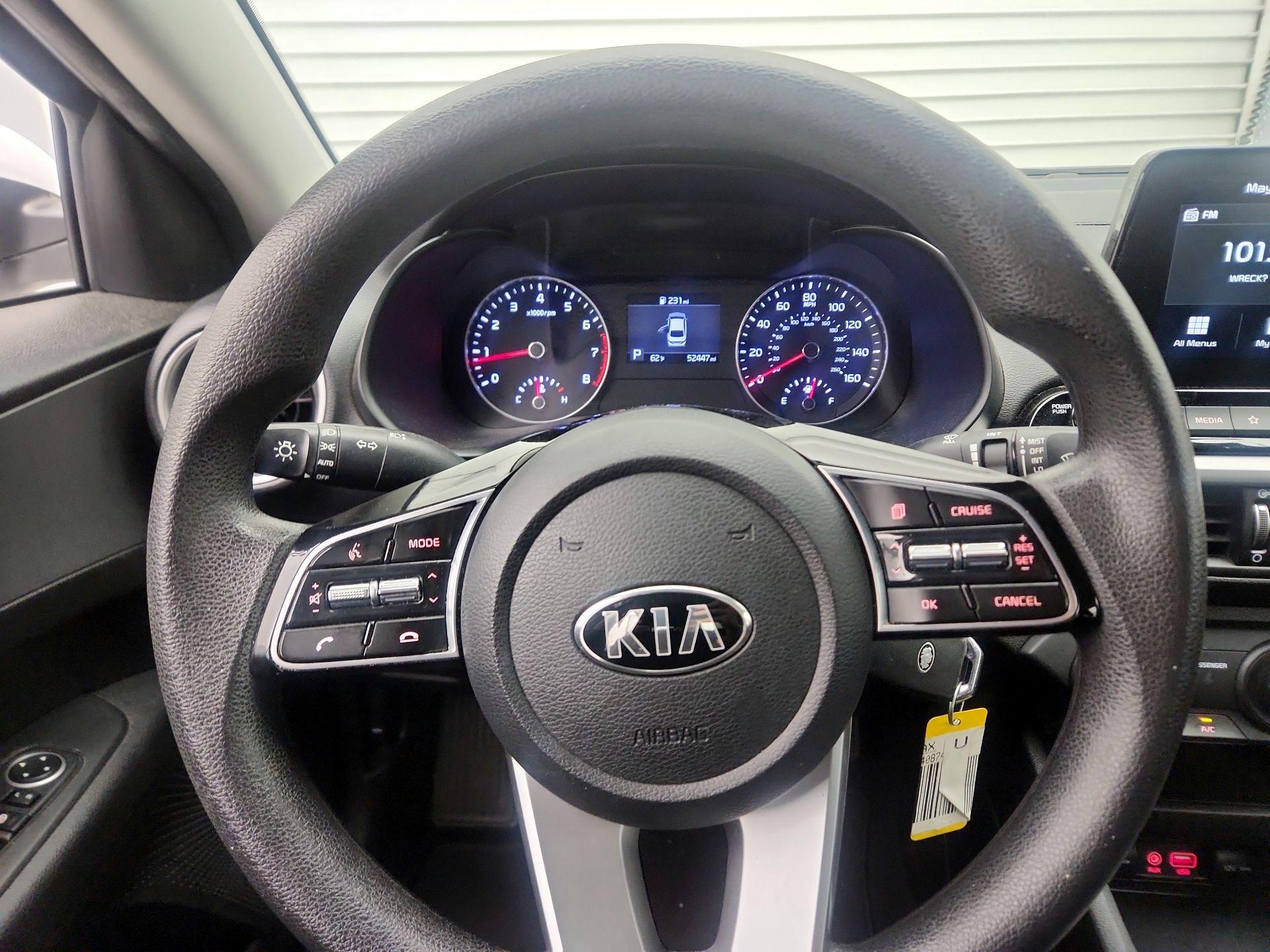 Thumbnail: 2021 Kia Forte - 10