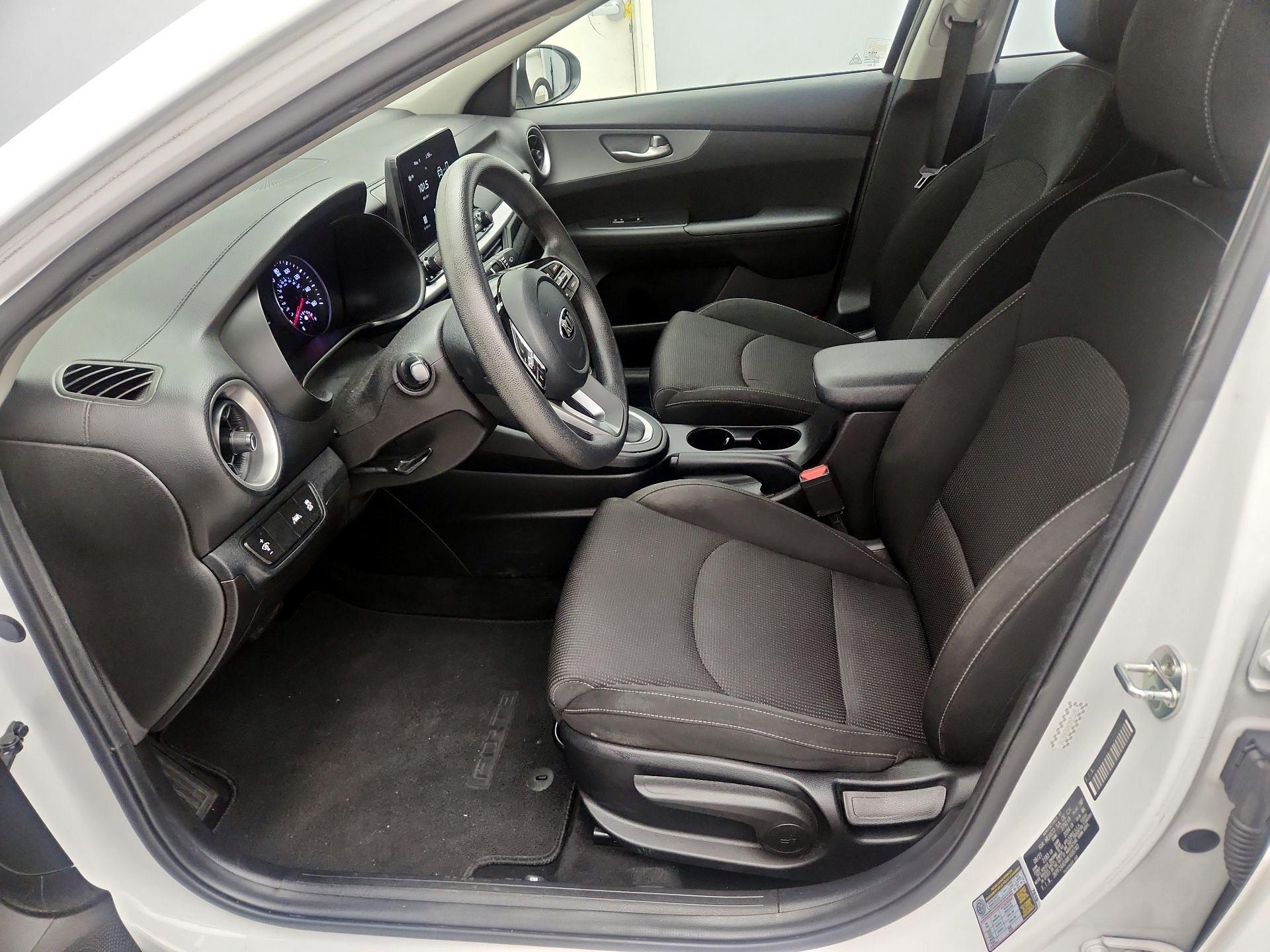 Thumbnail: 2021 Kia Forte - 11