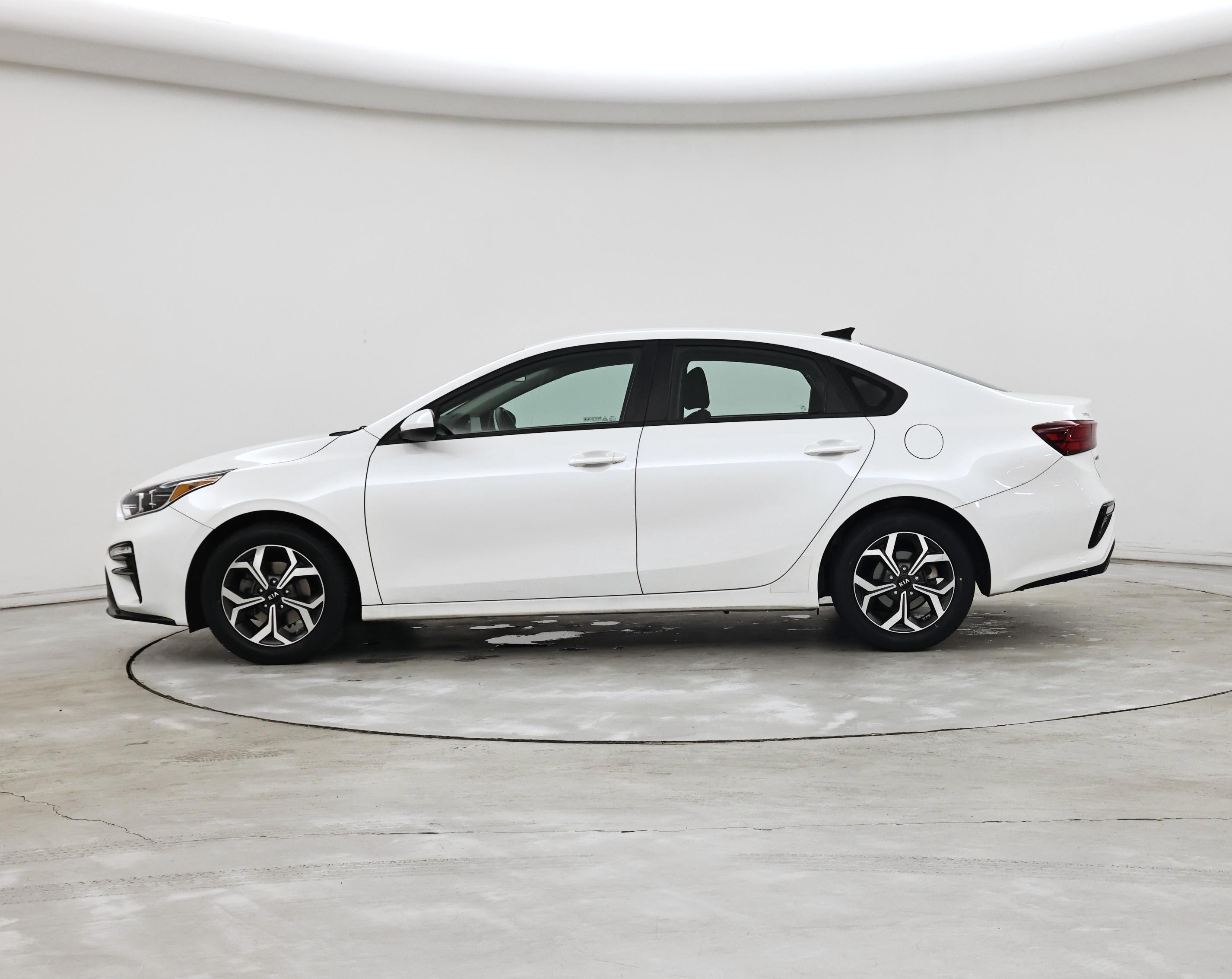 Thumbnail: 2021 Kia Forte - 3