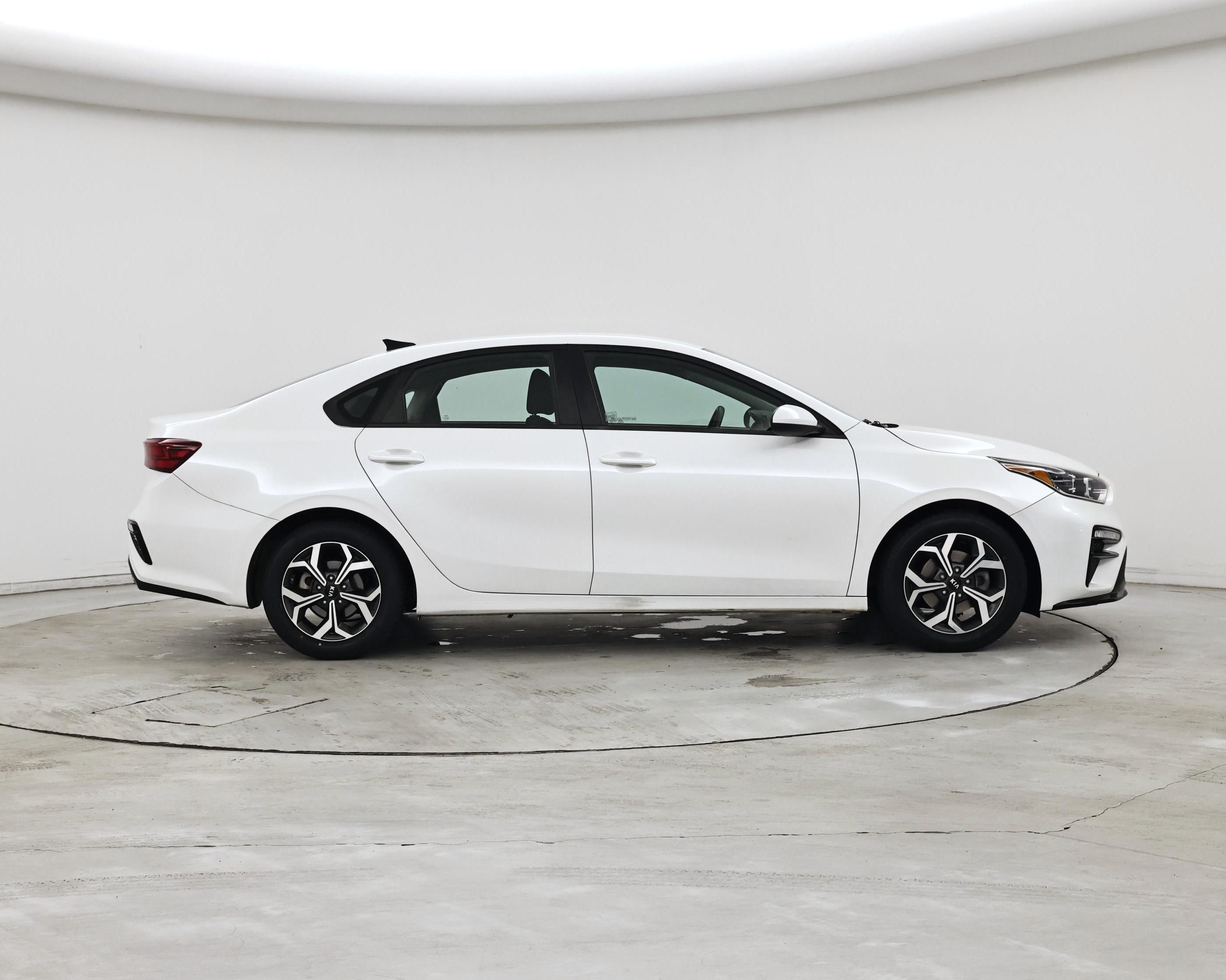 Thumbnail: 2021 Kia Forte - 7
