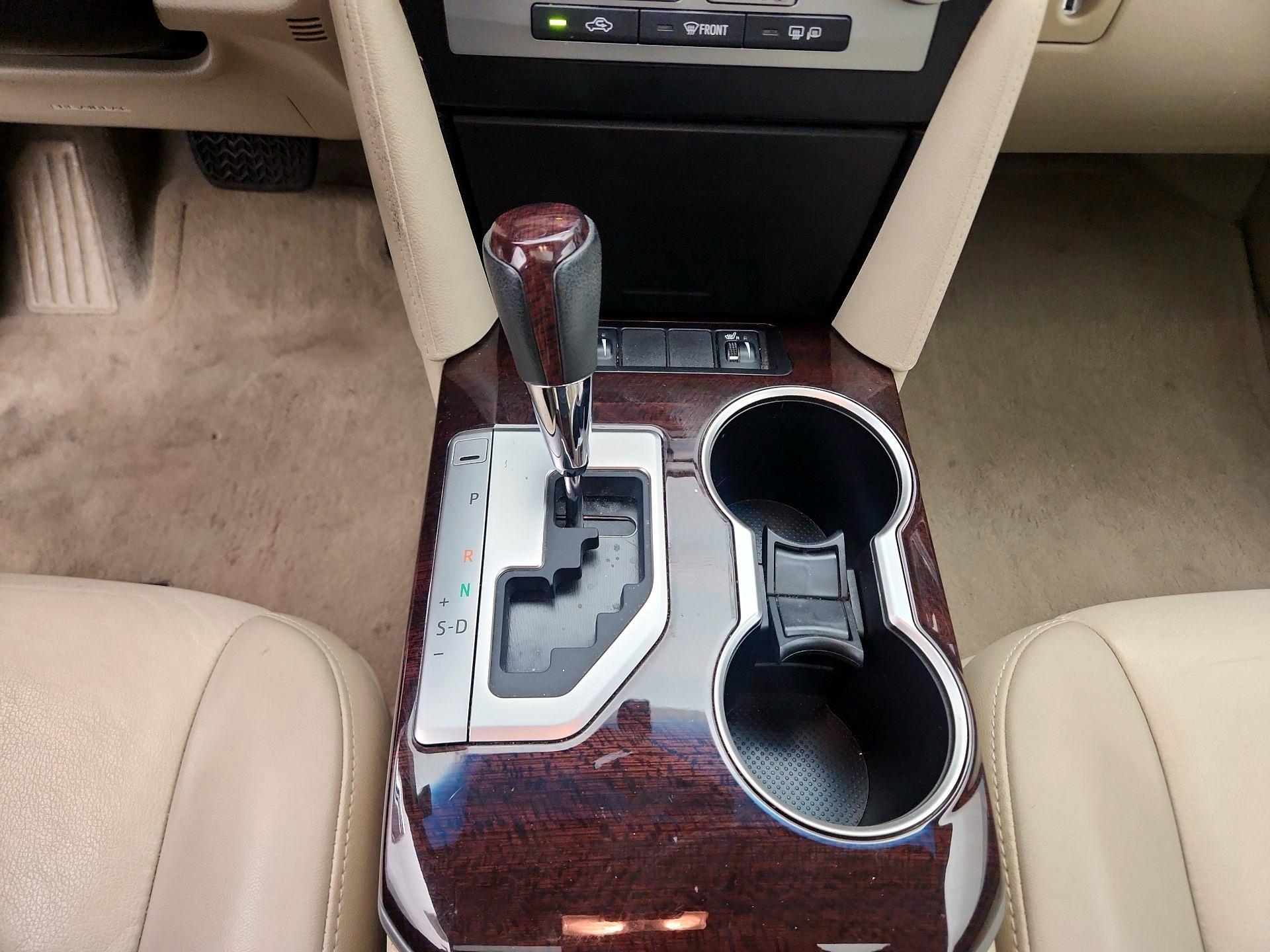 Thumbnail: 2014 Toyota Camry - 16