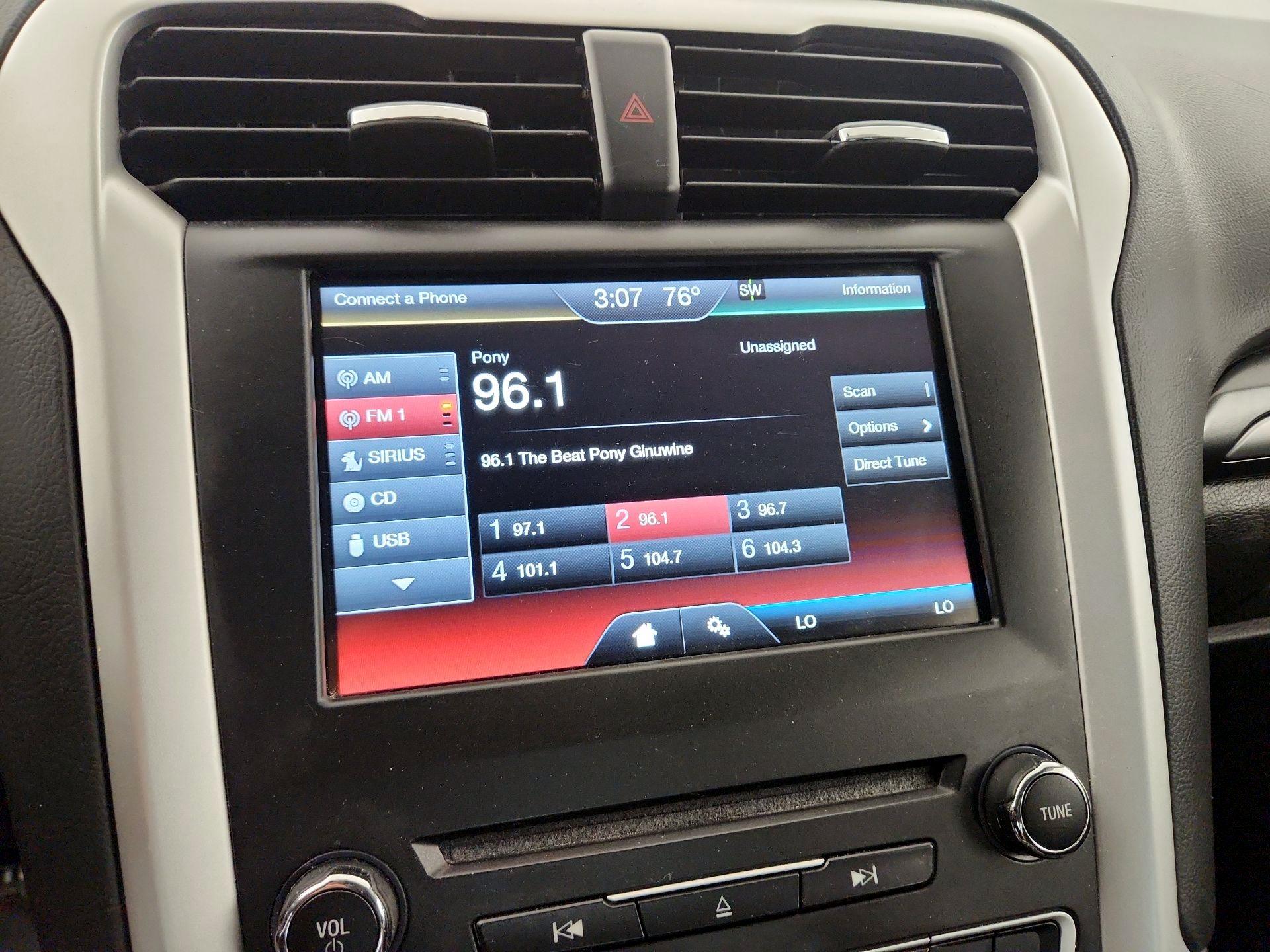 Thumbnail: 2016 Ford Fusion - 15