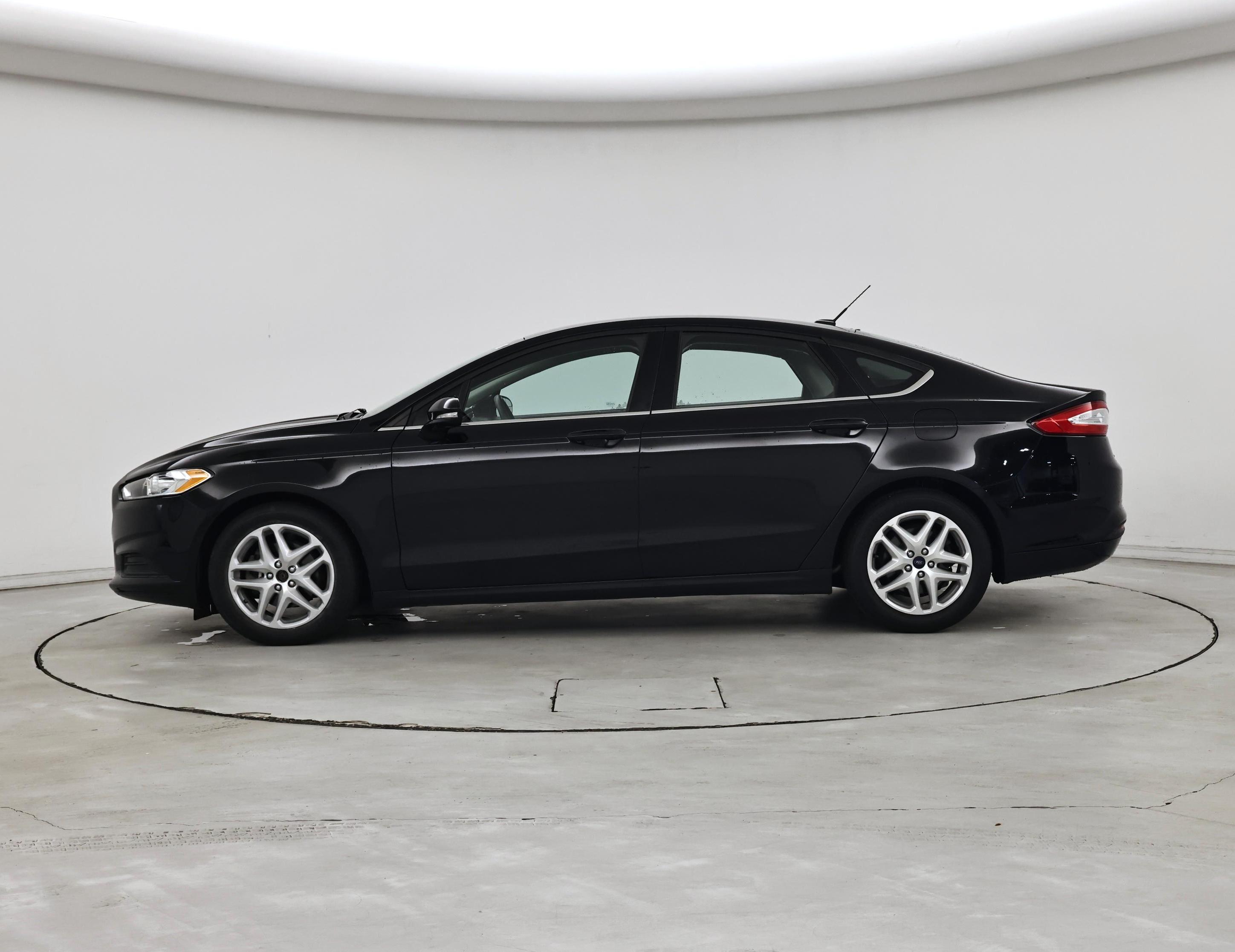 Thumbnail: 2016 Ford Fusion - 3