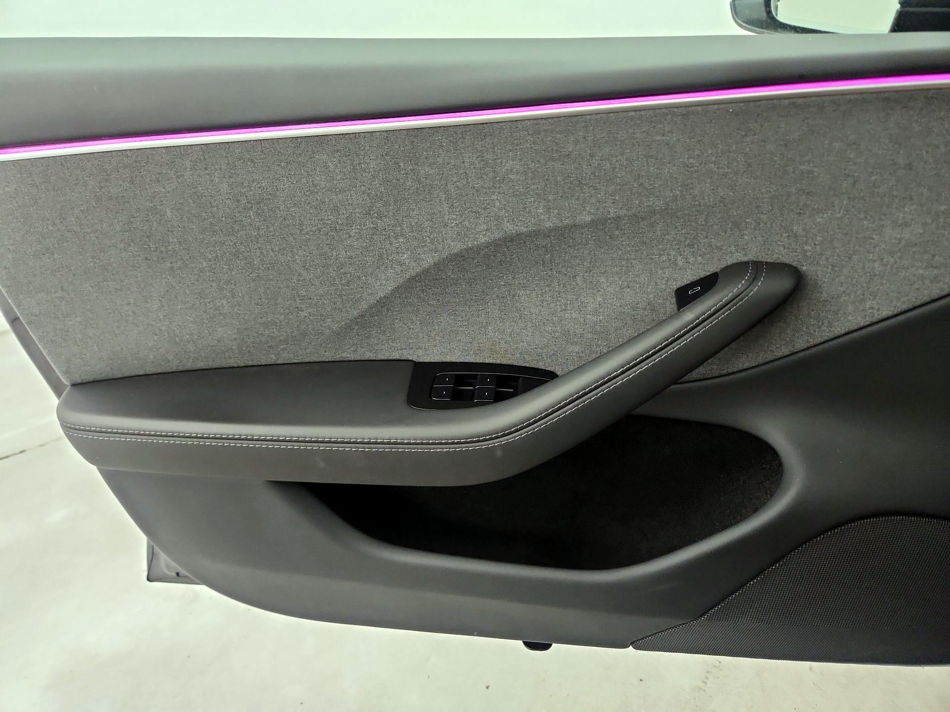 Thumbnail: 2025 Tesla Model 3 - 12