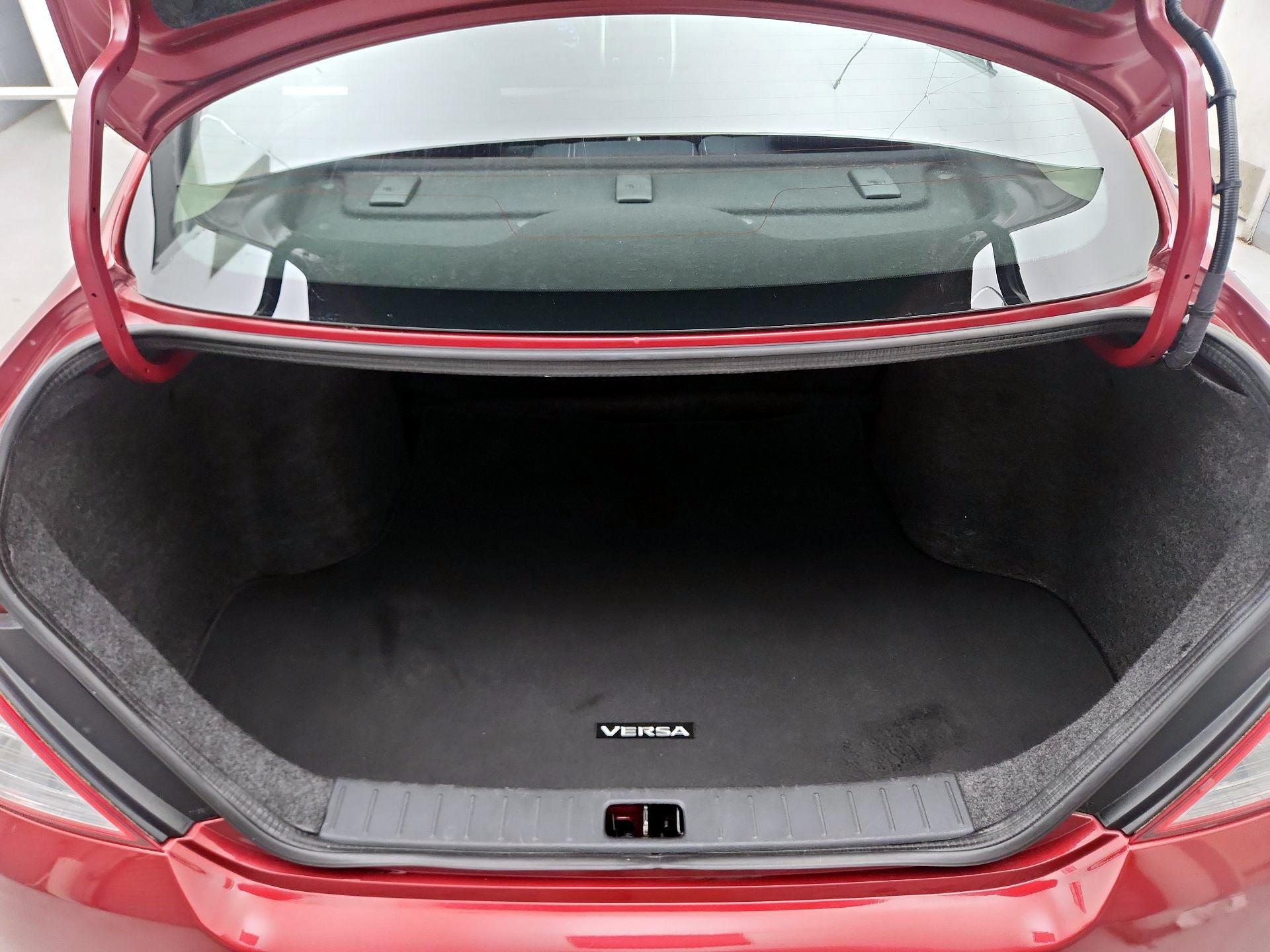Thumbnail: 2016 Nissan Versa - 19