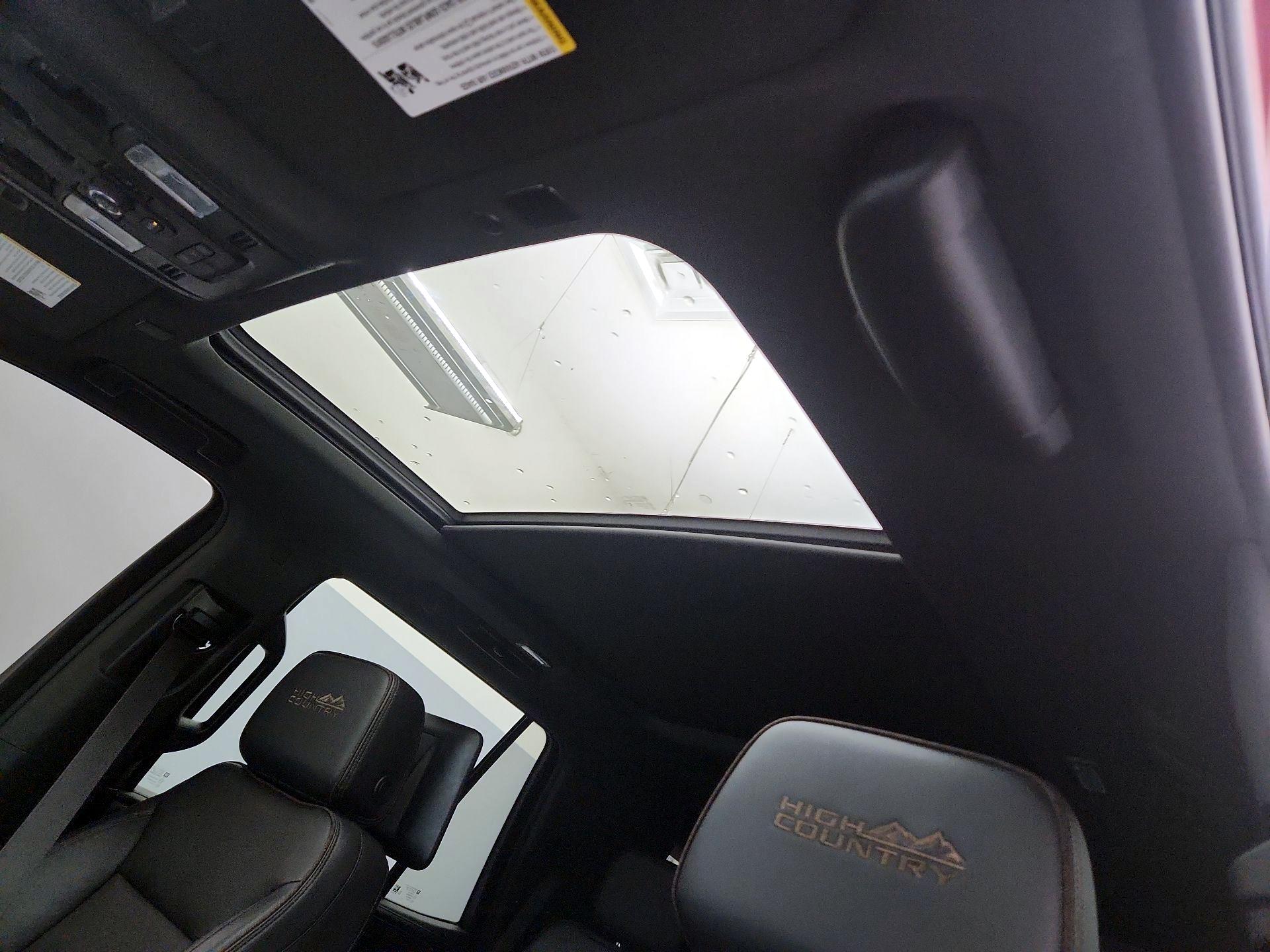 Thumbnail: 2024 Chevrolet Tahoe - 20