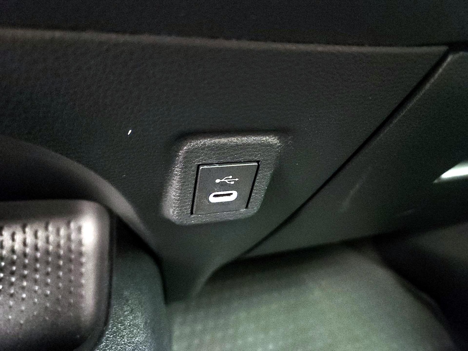 2023 Toyota Corolla SE - Photo 19