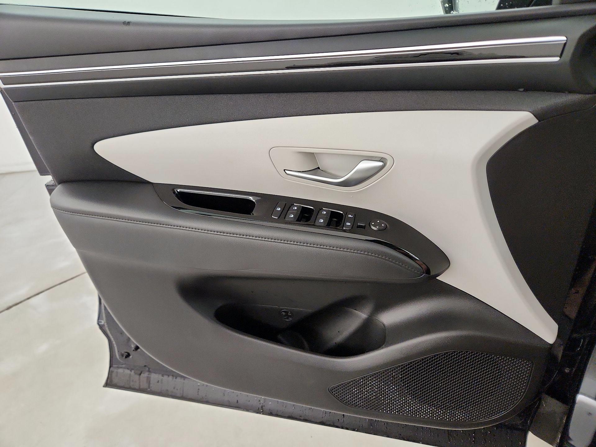 Thumbnail: 2023 Hyundai Tucson - 12