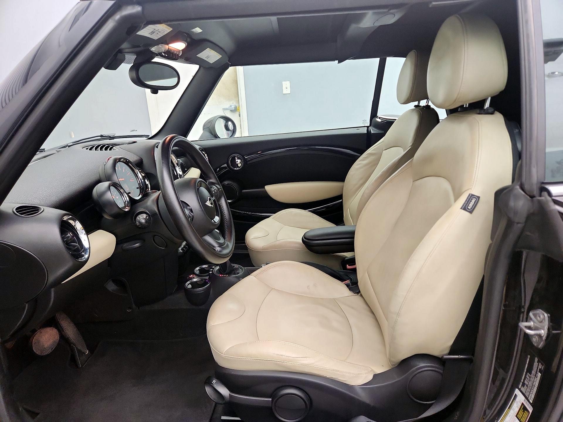 Thumbnail: 2015 MINI Cooper - 11
