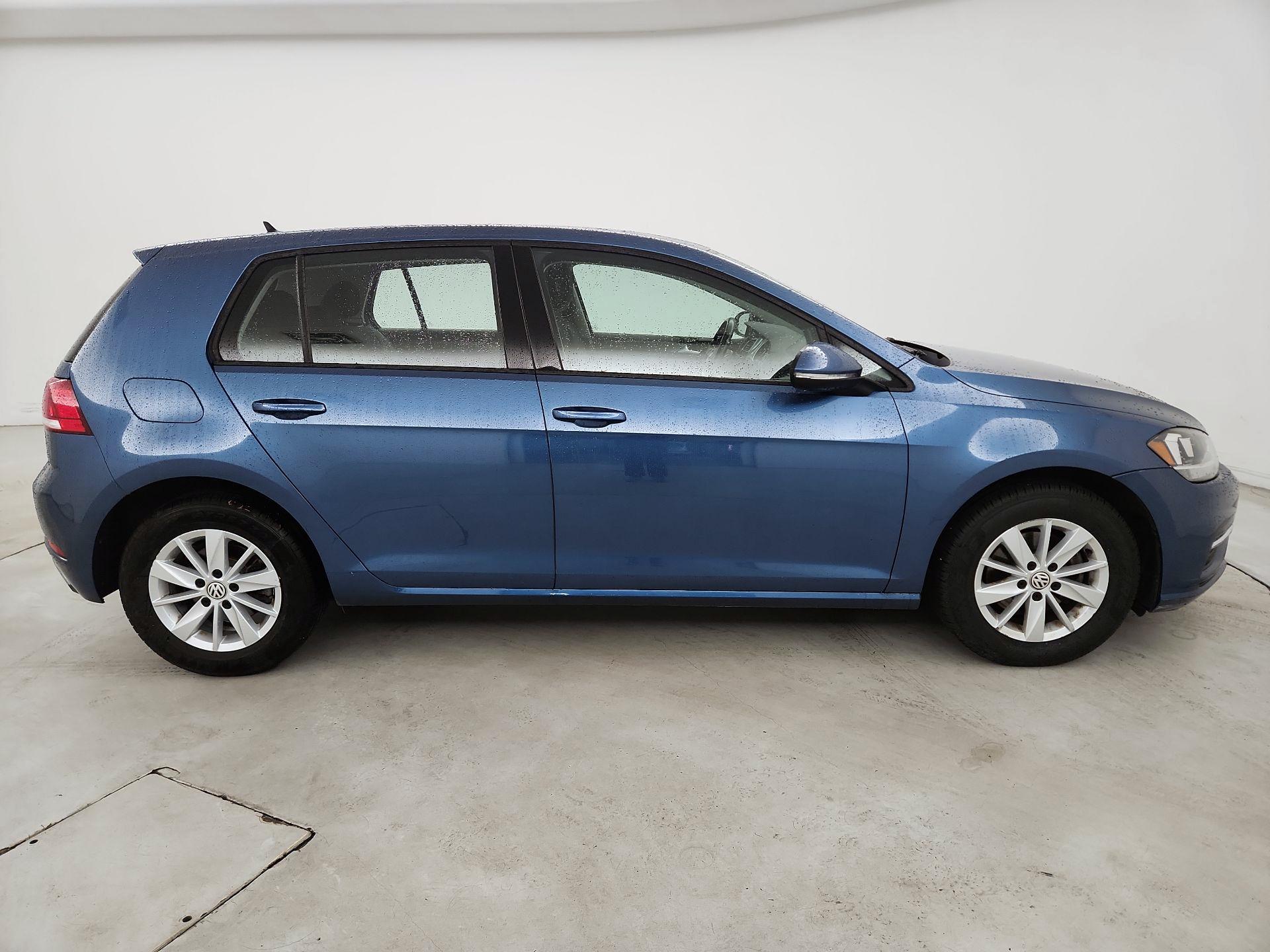 Thumbnail: 2018 Volkswagen Golf - 4
