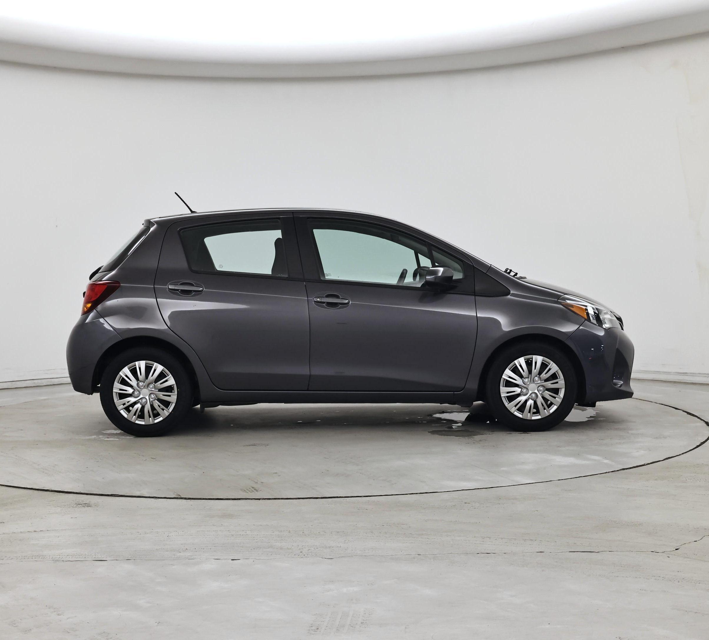 Thumbnail: 2017 Toyota Yaris - 7
